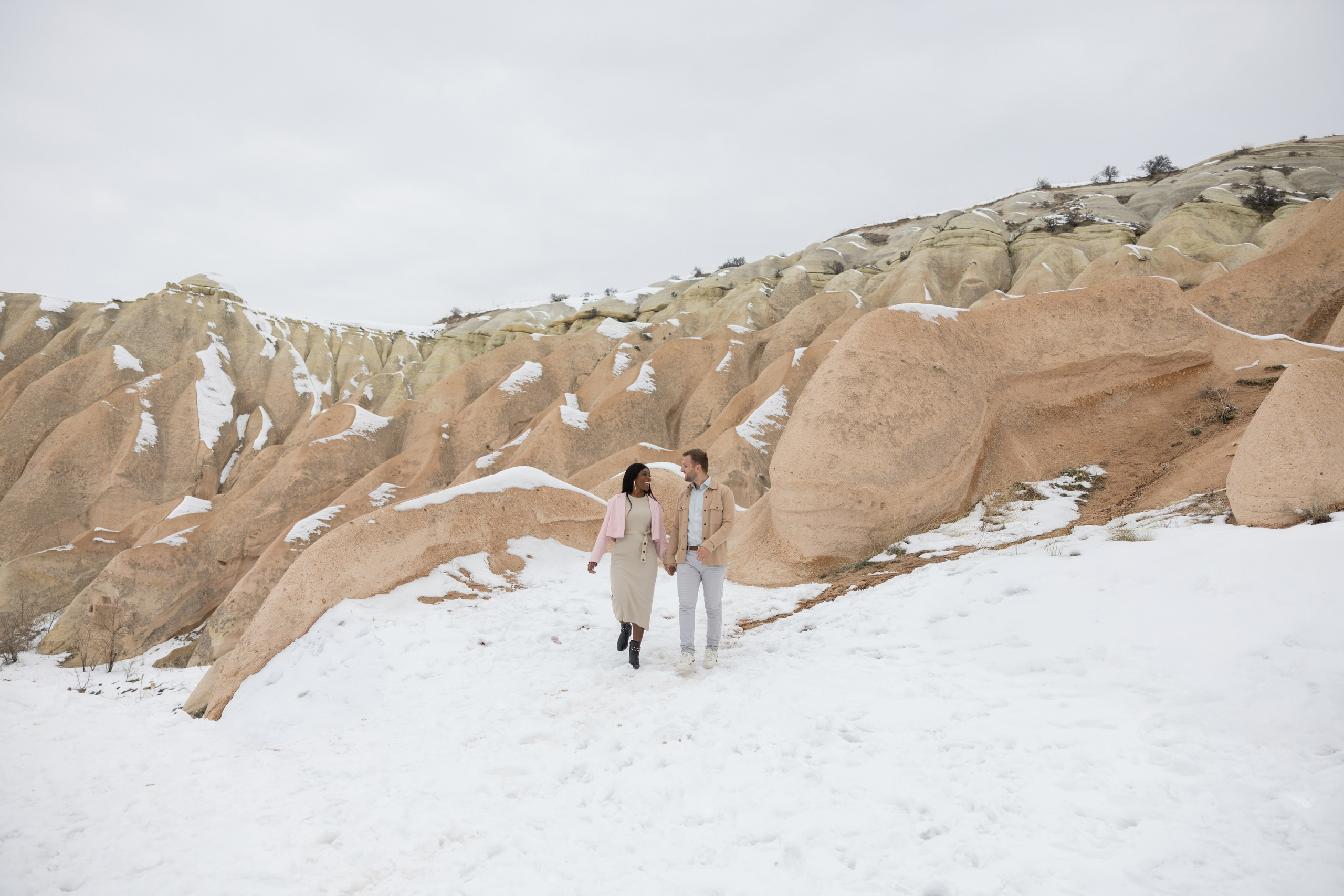 Andrew & Melody. Julia Ganch I Fashion Wedding Photography I Cappadocia Turkey