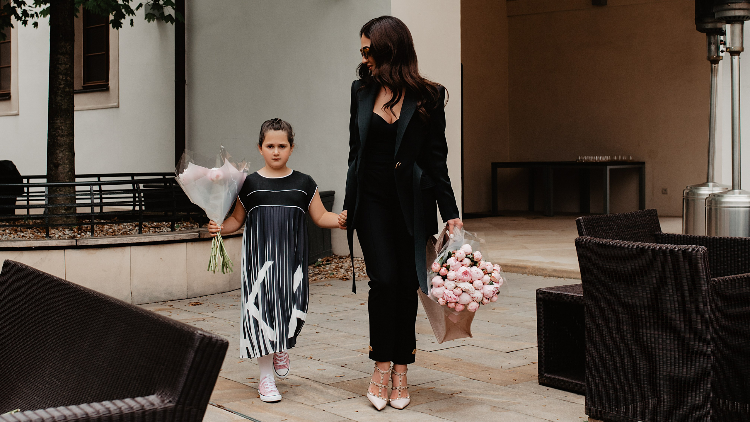 Nairi&ari. ANNA-MARIA PHOTO CONTENT CREATOR — photographer, aesthete, artist, and visual expert for Instagram in Prague