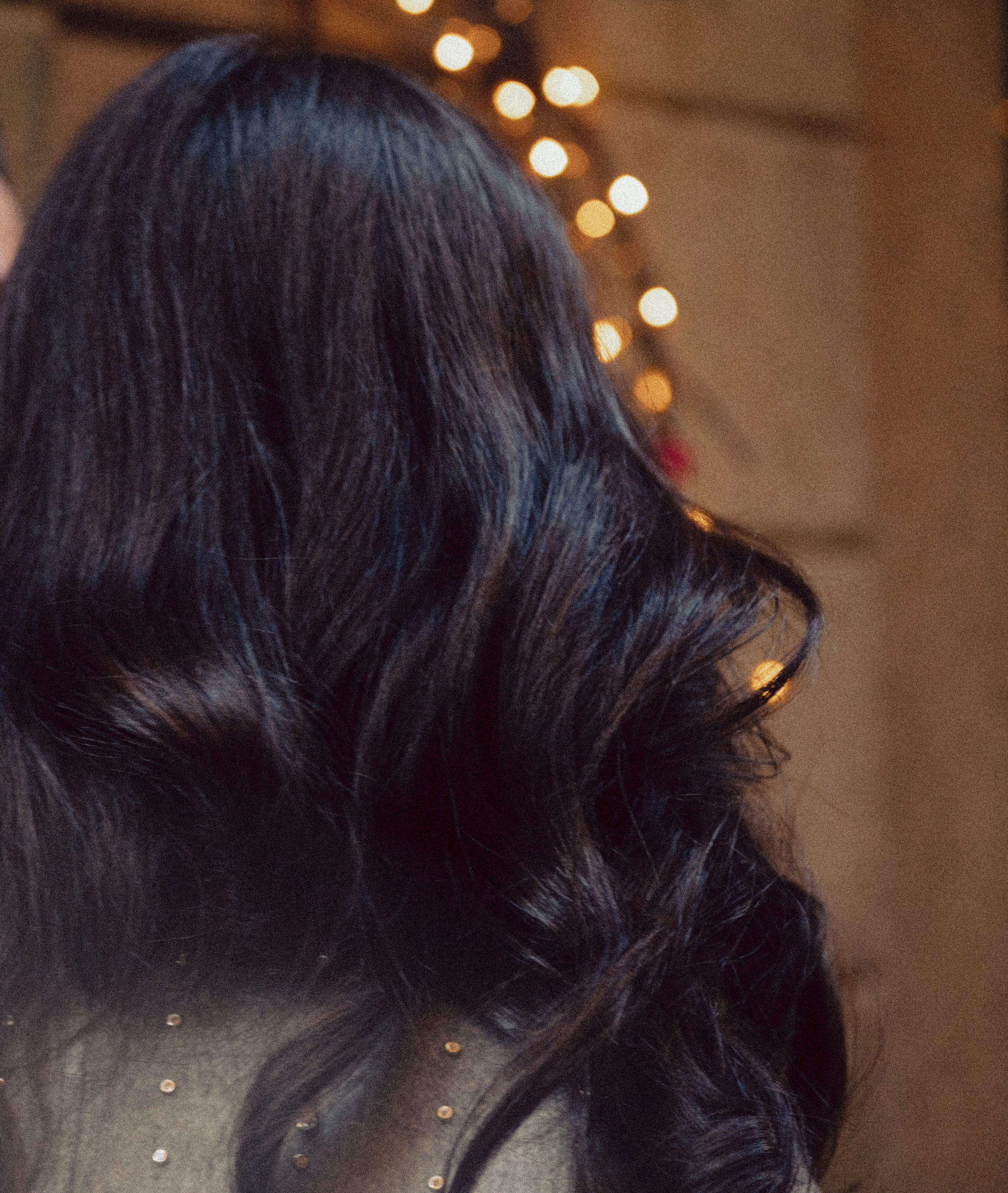 servizio fotografico coppia Milano, coppia innamorata Italia, fotografia naturale di coppia, coppia in movimento Milano, servizio fotografico spontaneo Milano, amore e viaggio Italia, servizio fotografico di coppia Milano, fotografia love story Milano, coppia romantica Italia, ritratto di coppia Milano, primo piano coppia innamorata, fotografia emozionale Milano,