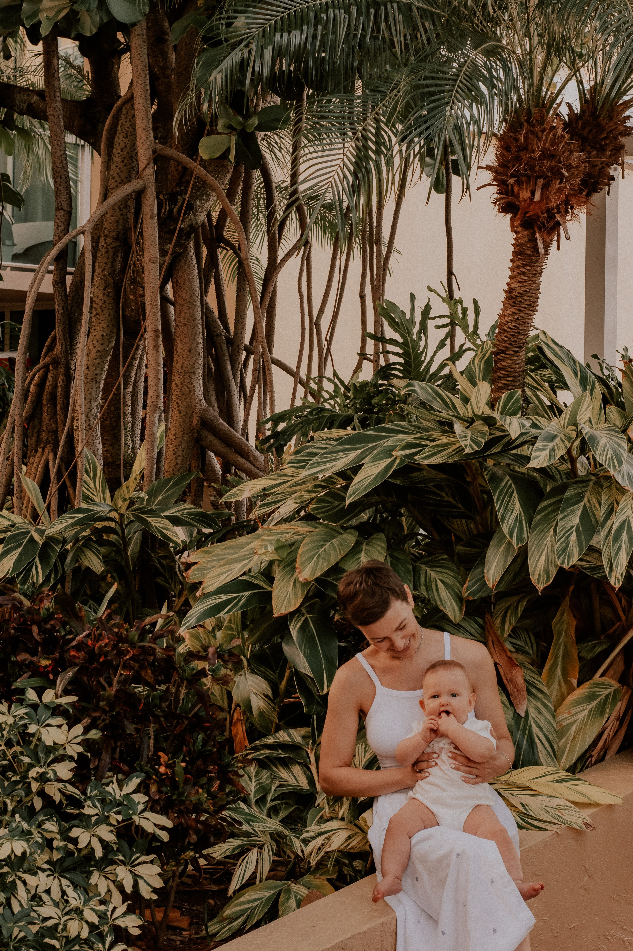 Family photography Mother and Daugther. Professional portrait photographer in Los Angeles | Axenia Haritonova