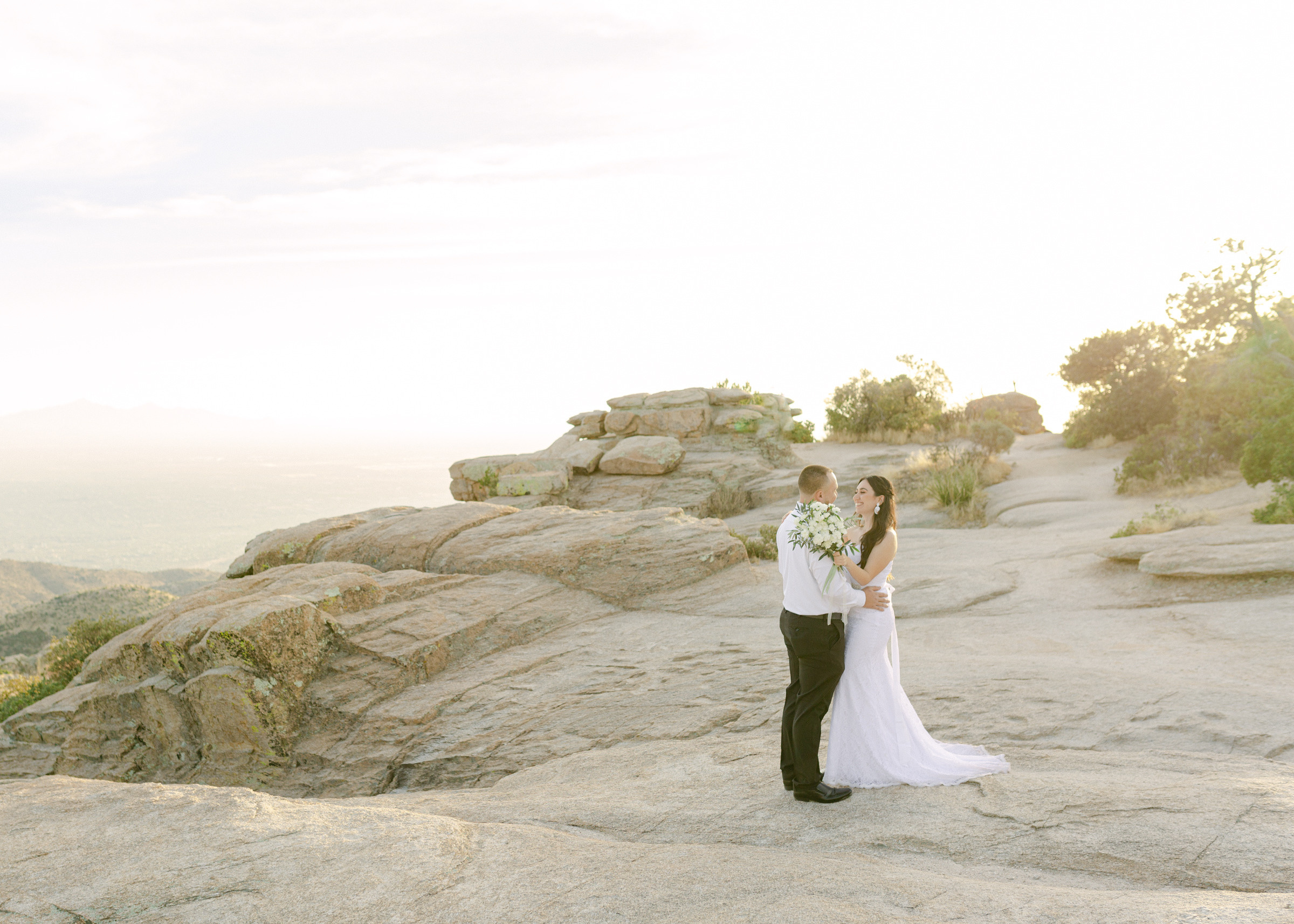 Beautiful Elopement. Anastasia Post: Wedding and Editorial Photography