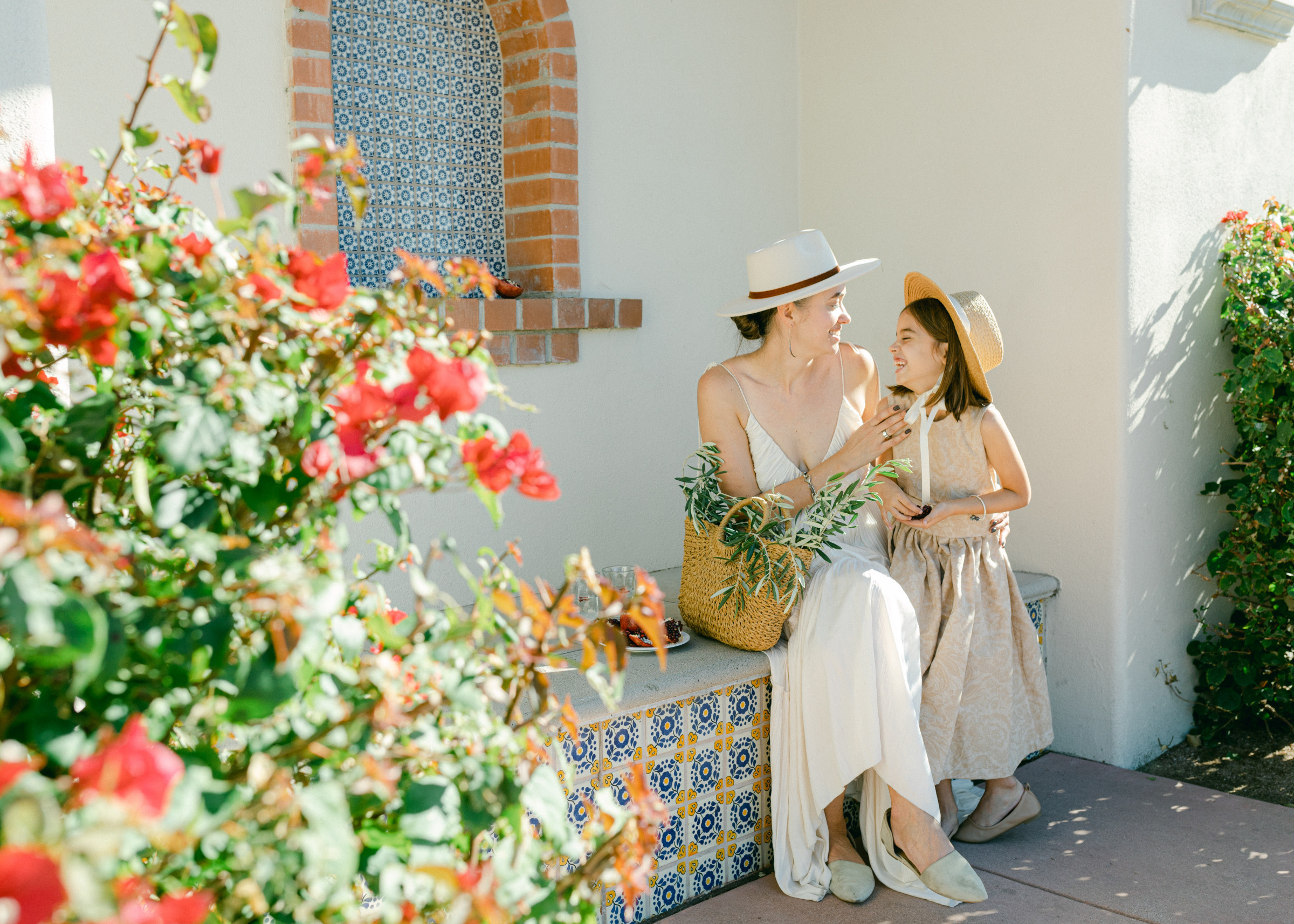 Mum & Daughter Photoshoot. Anastasia Post: Wedding and Editorial Photography