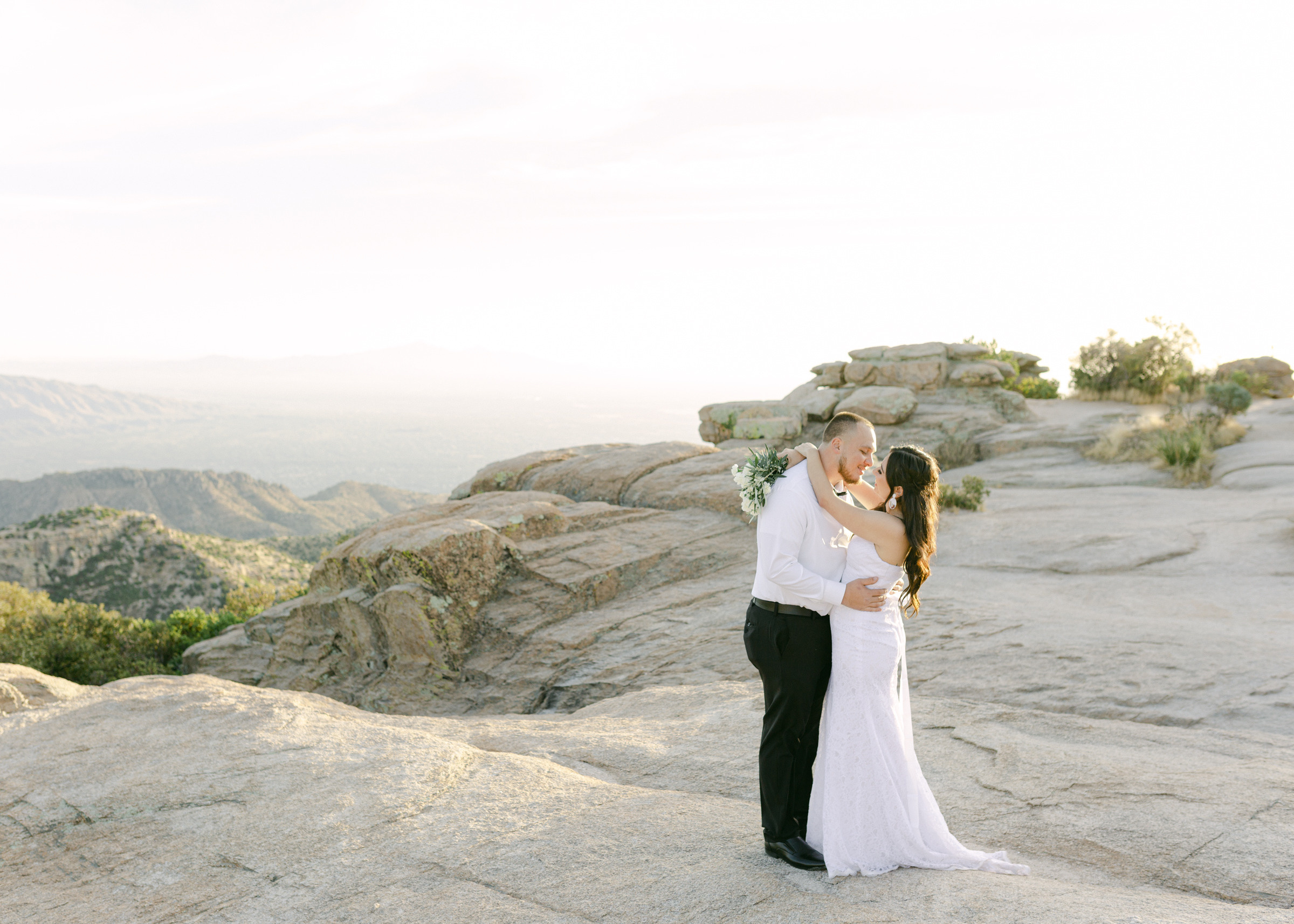 Beautiful Elopement. Anastasia Post: Wedding and Editorial Photography