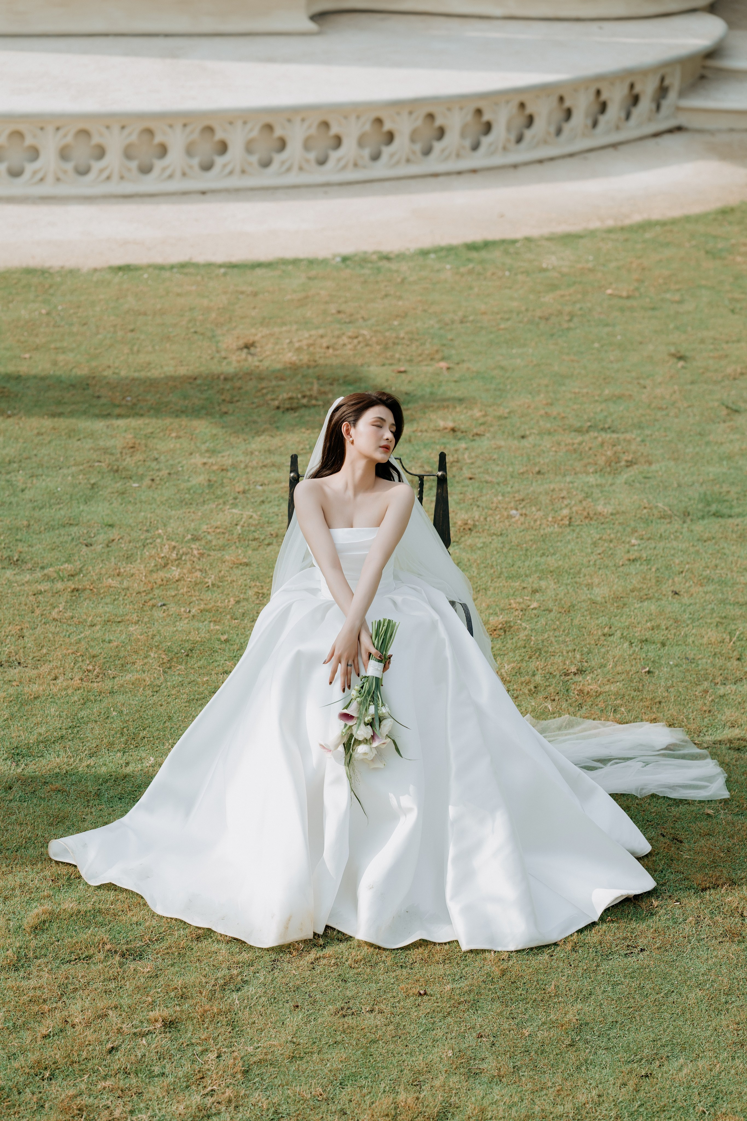 THU & NHU / An garden. Saigon Wedding Present | Art Beyond Moments