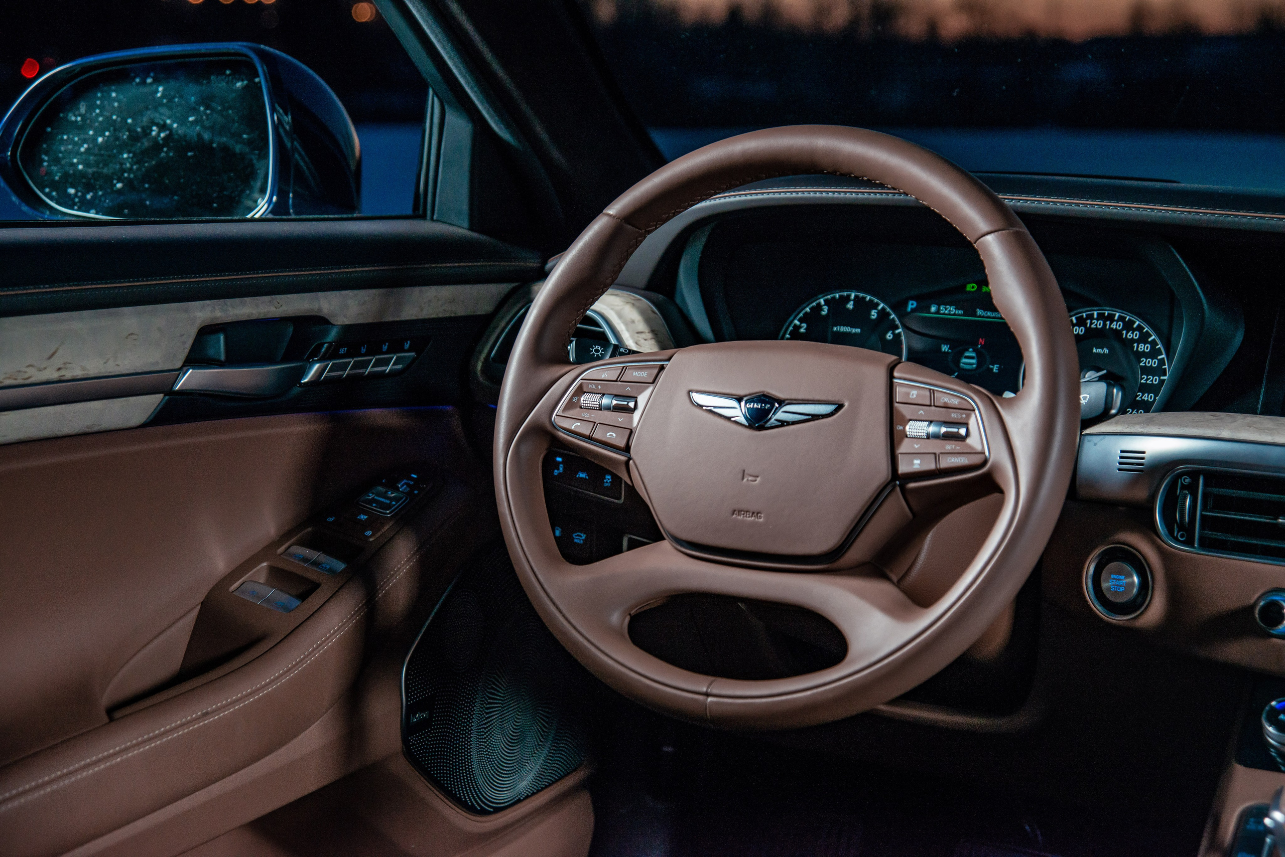 Автомобильная фотосъемка Genesis G90. ФОТОГРАФ МЕКСИКА КИНТАНА-РОО