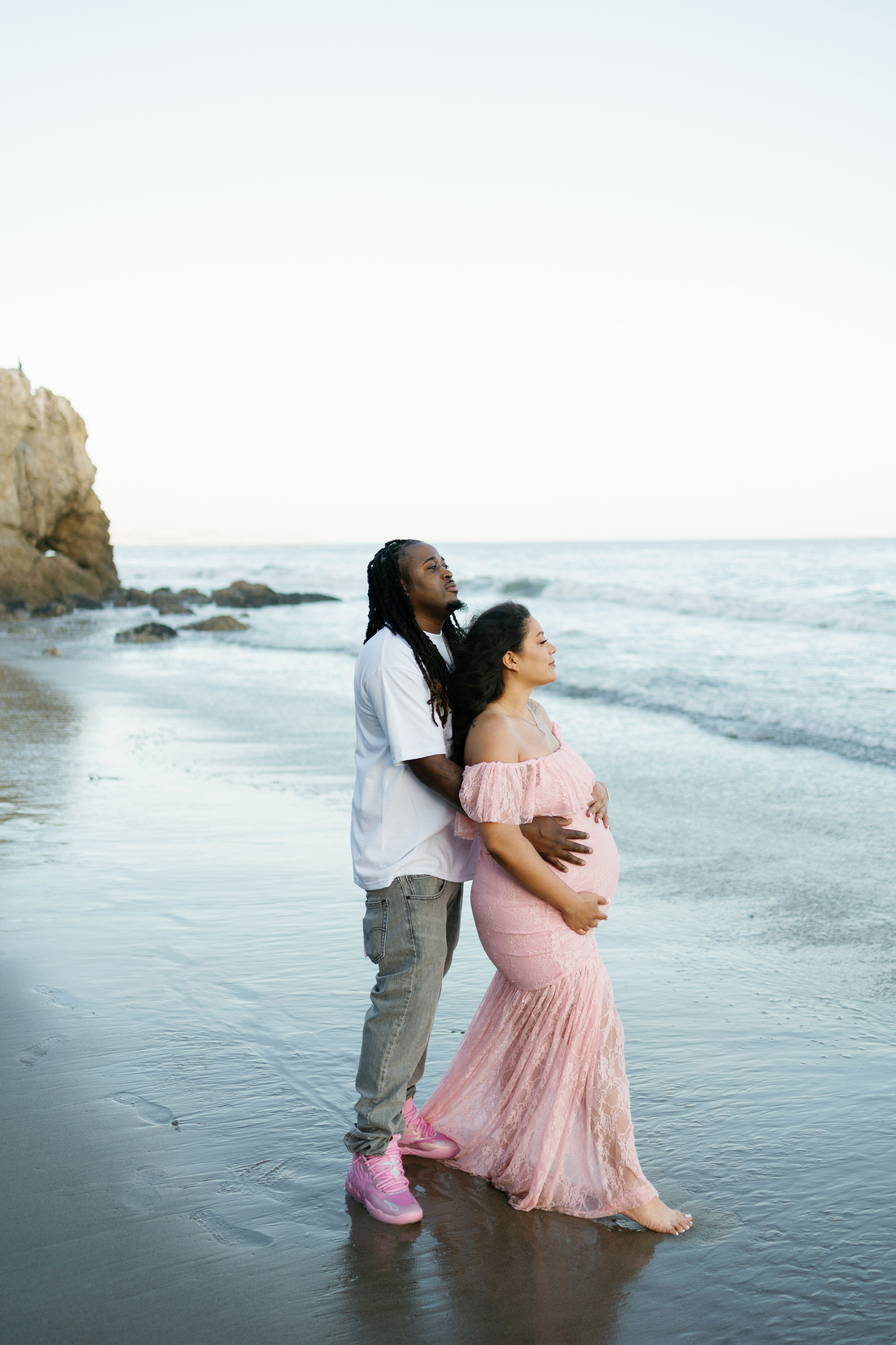 El Matador Beach Maternity Session. Wedding Photography & Videography Team in California, Los Angeles, San Francisco, San Diego and Travel