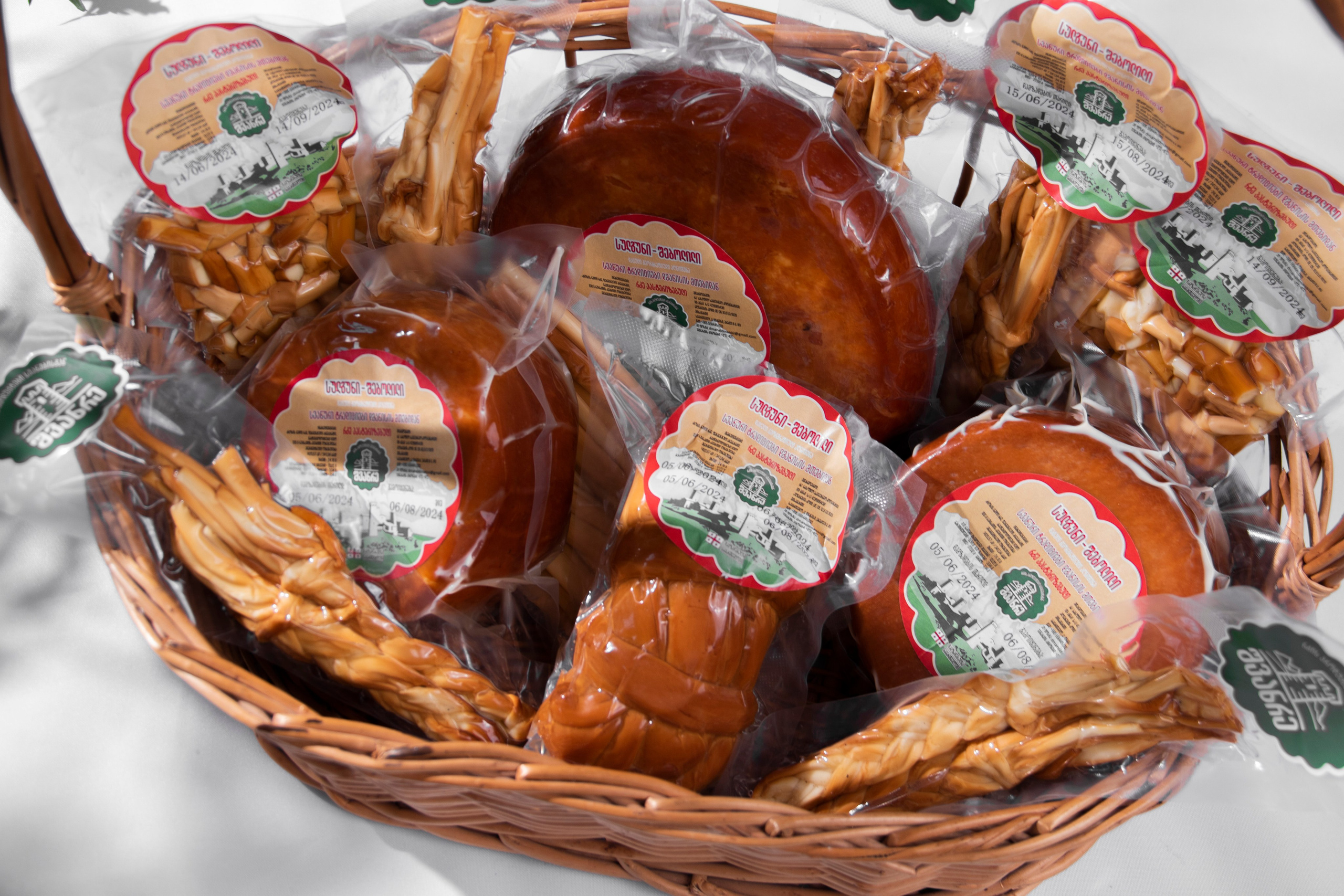 კვება. Clapp Studio