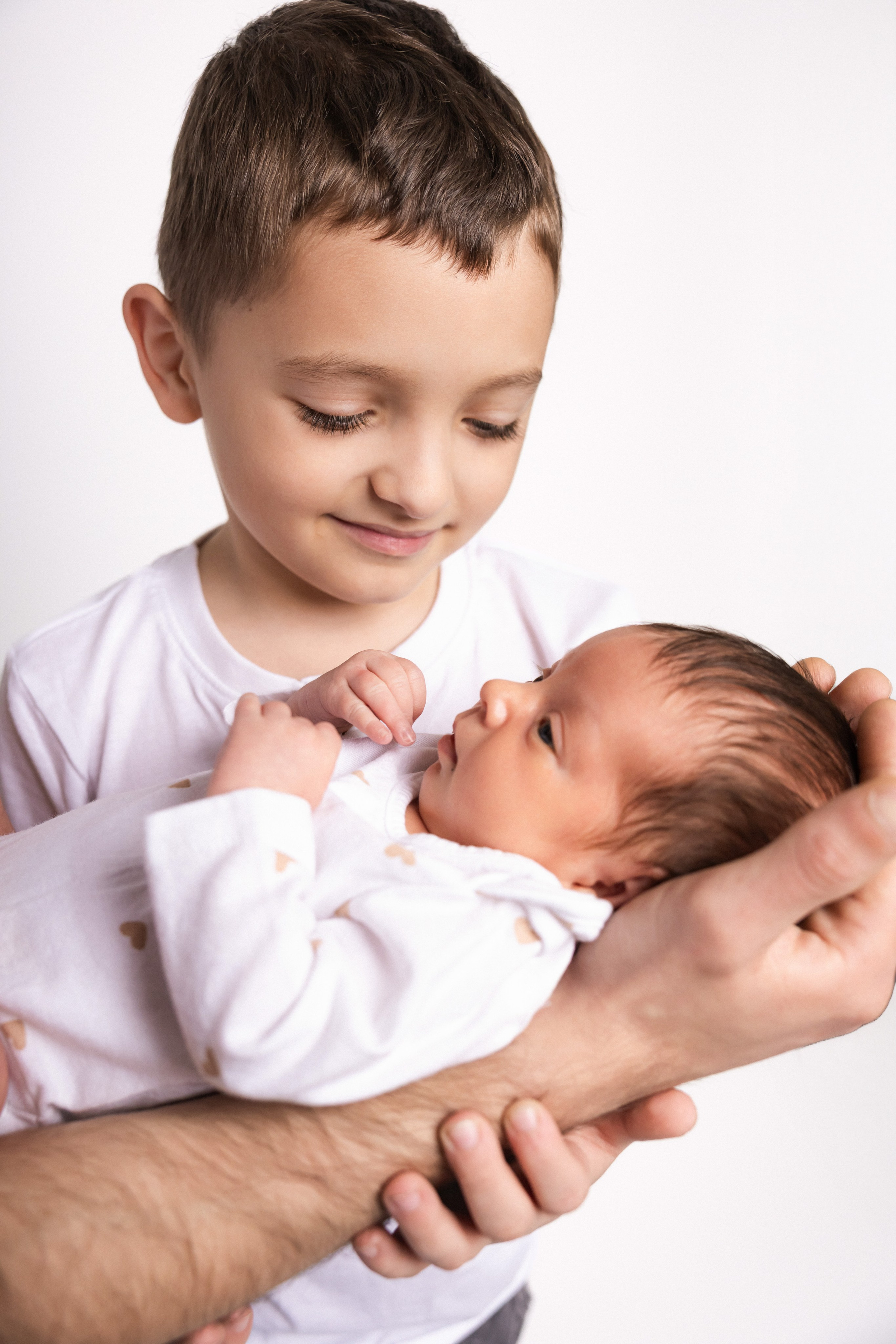 První dny života. Rodinná, těhotenská, newborn a lifestyle fotografka v Písku Oxana Telupilova