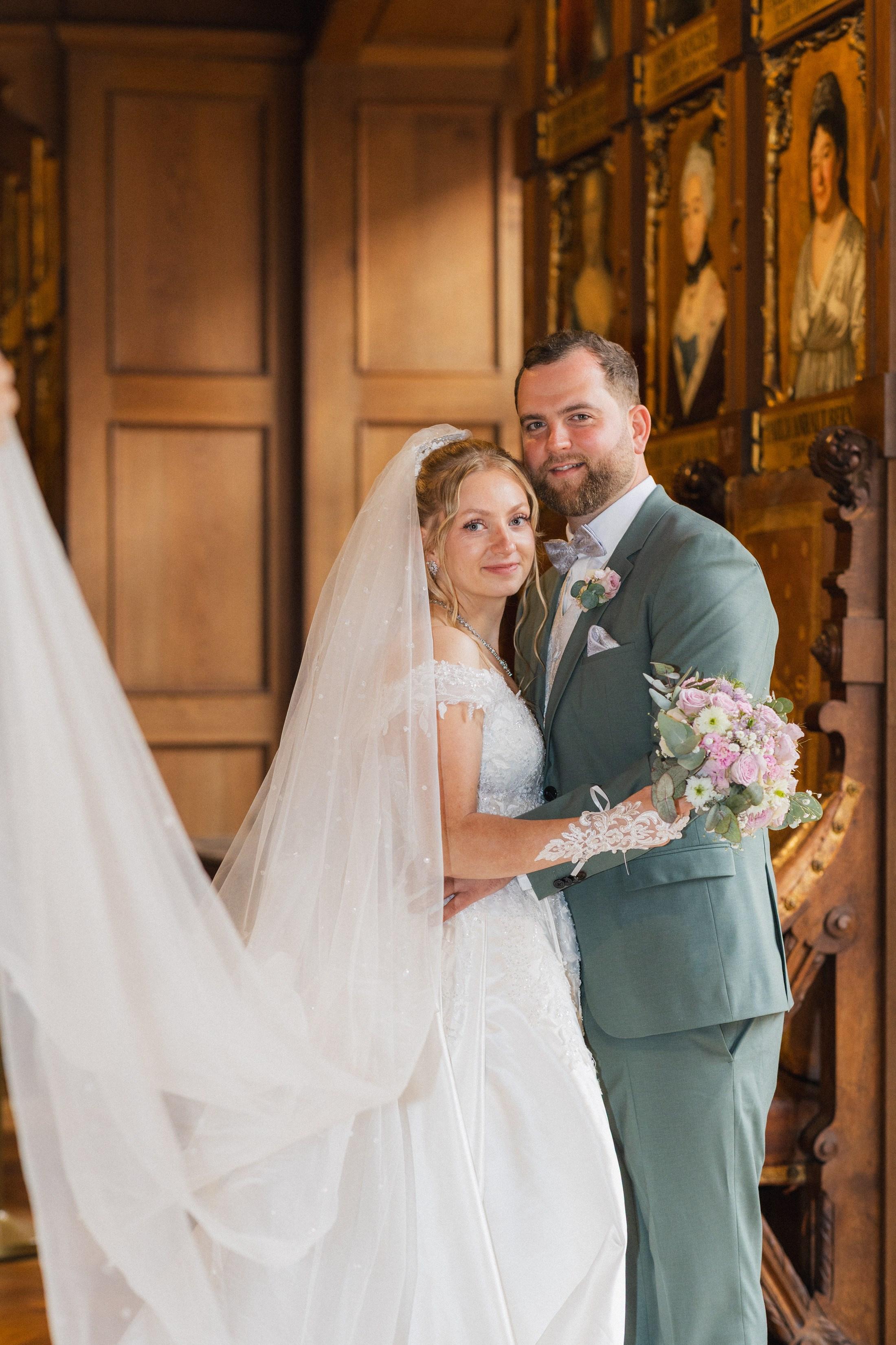 Hochzeit im Schloss Detmold – Kreatives Hochzeit Fotoshooting & Emotionale Hochzeitsreportagen!. Hochzeitsfotografin in Gütersloh | Authentische Hochzeitsreportagen | TK Photographie