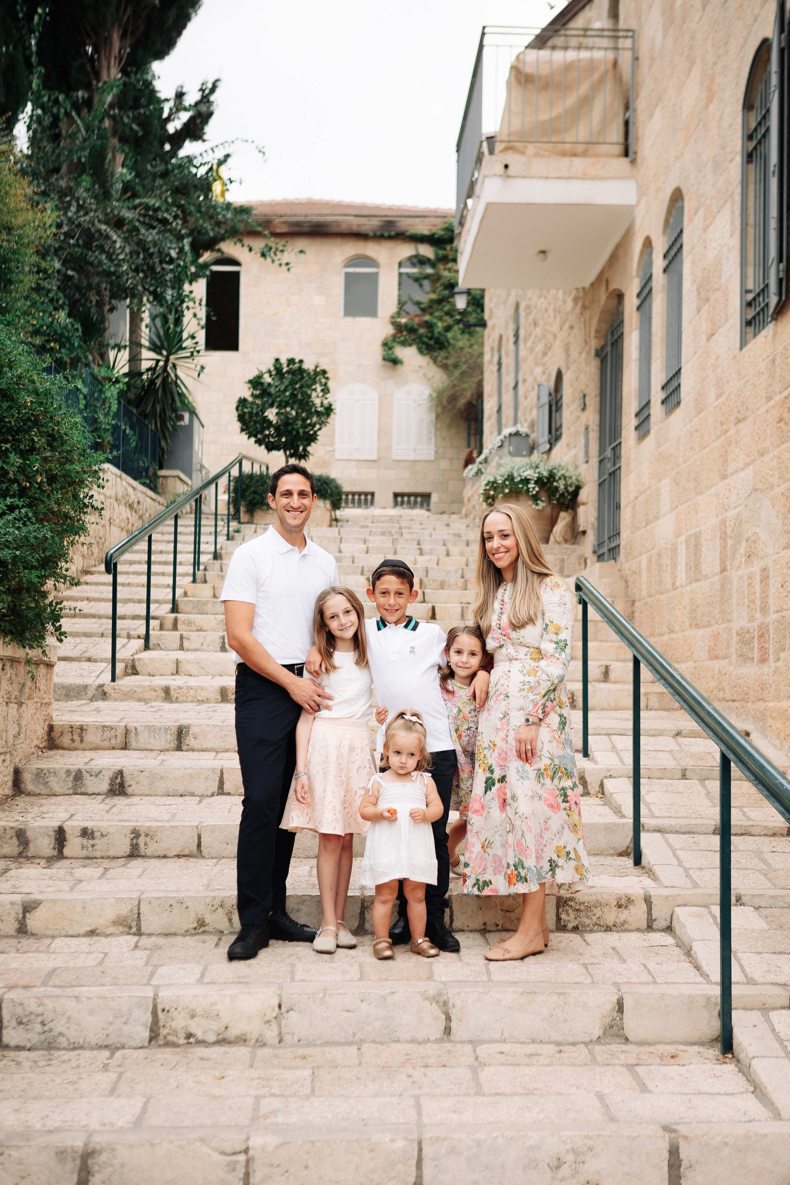 BIG FAMILY IN YAMIN MOSHE. Https://shi-photo.com/