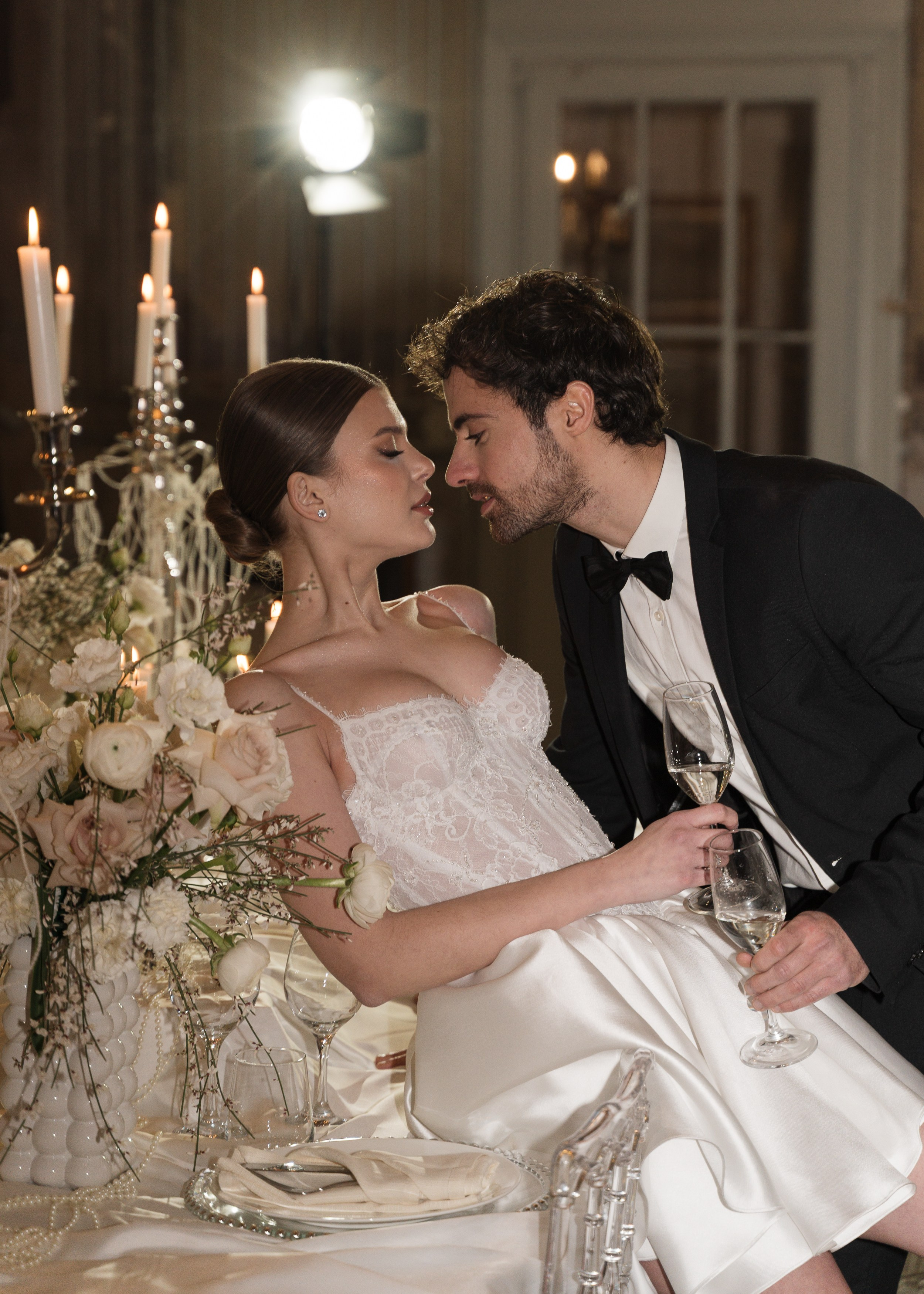 Intimate wedding in Milan. Proposal Photographer in Lake Como