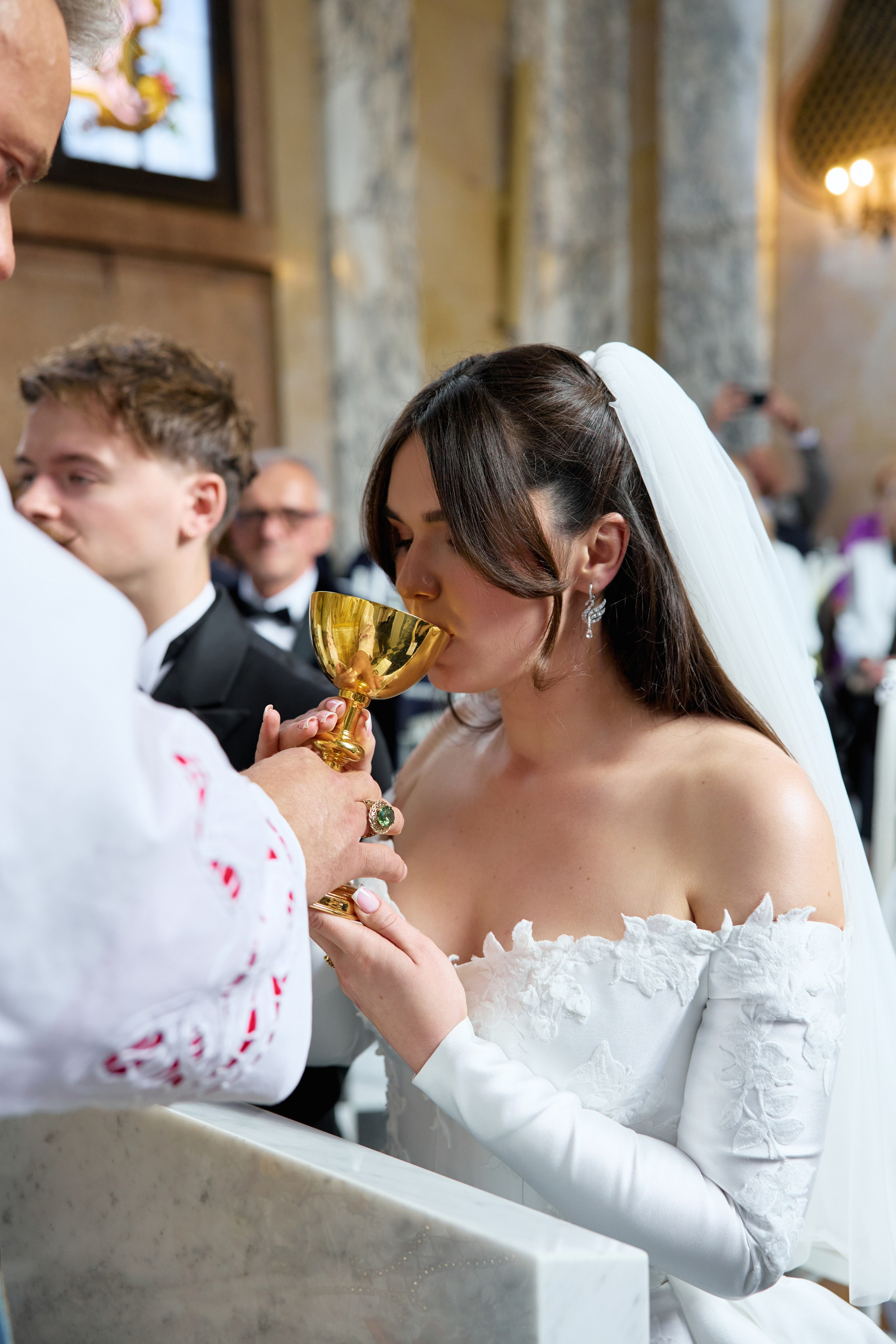 Wiktoria & Kacper. Pałac Goetz. Fotograf ślubny i rodzinny w Krakowie Yana Klymova