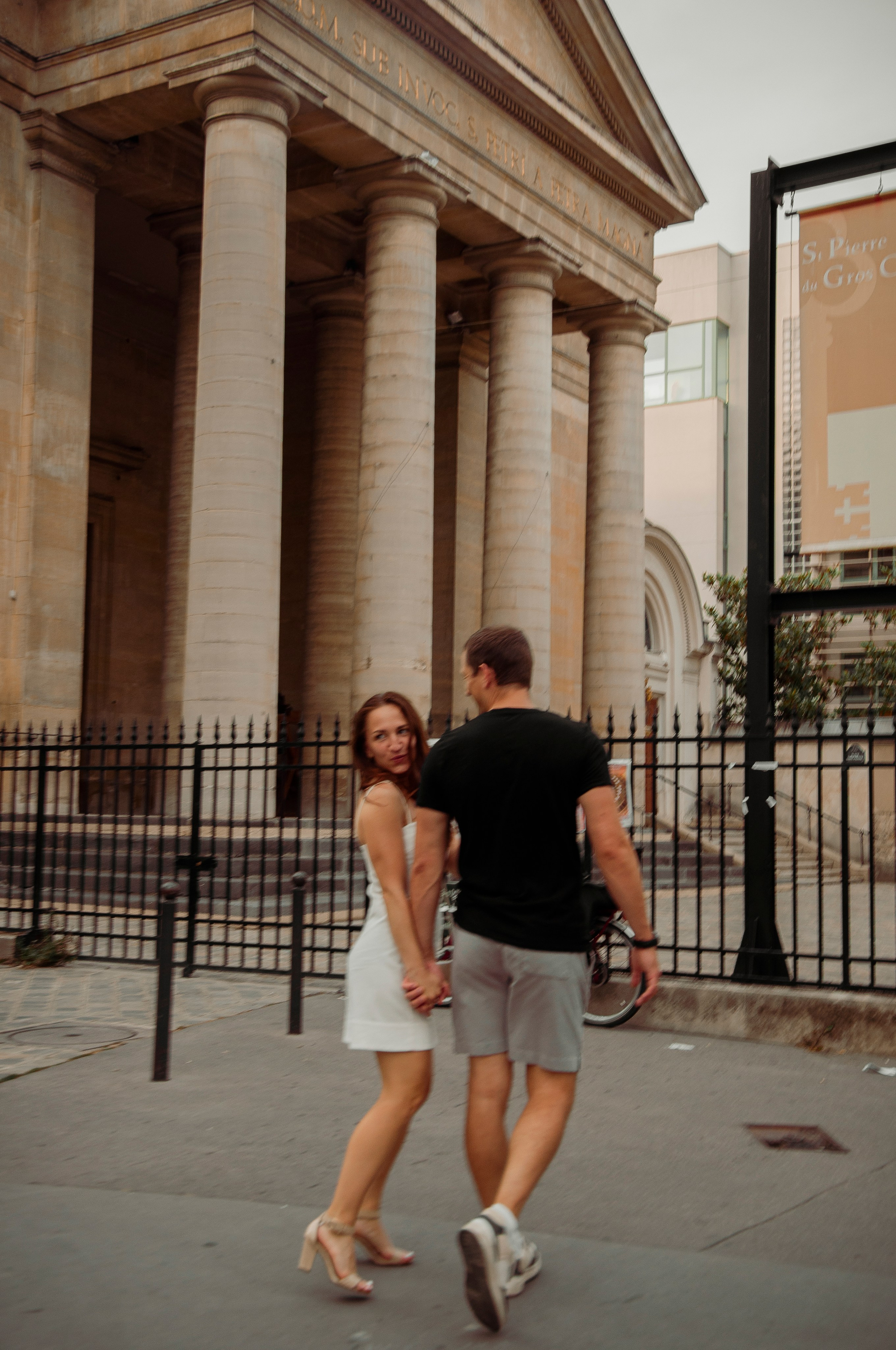 Summer couple photoshoot. Paris photographer — Polina Osipova