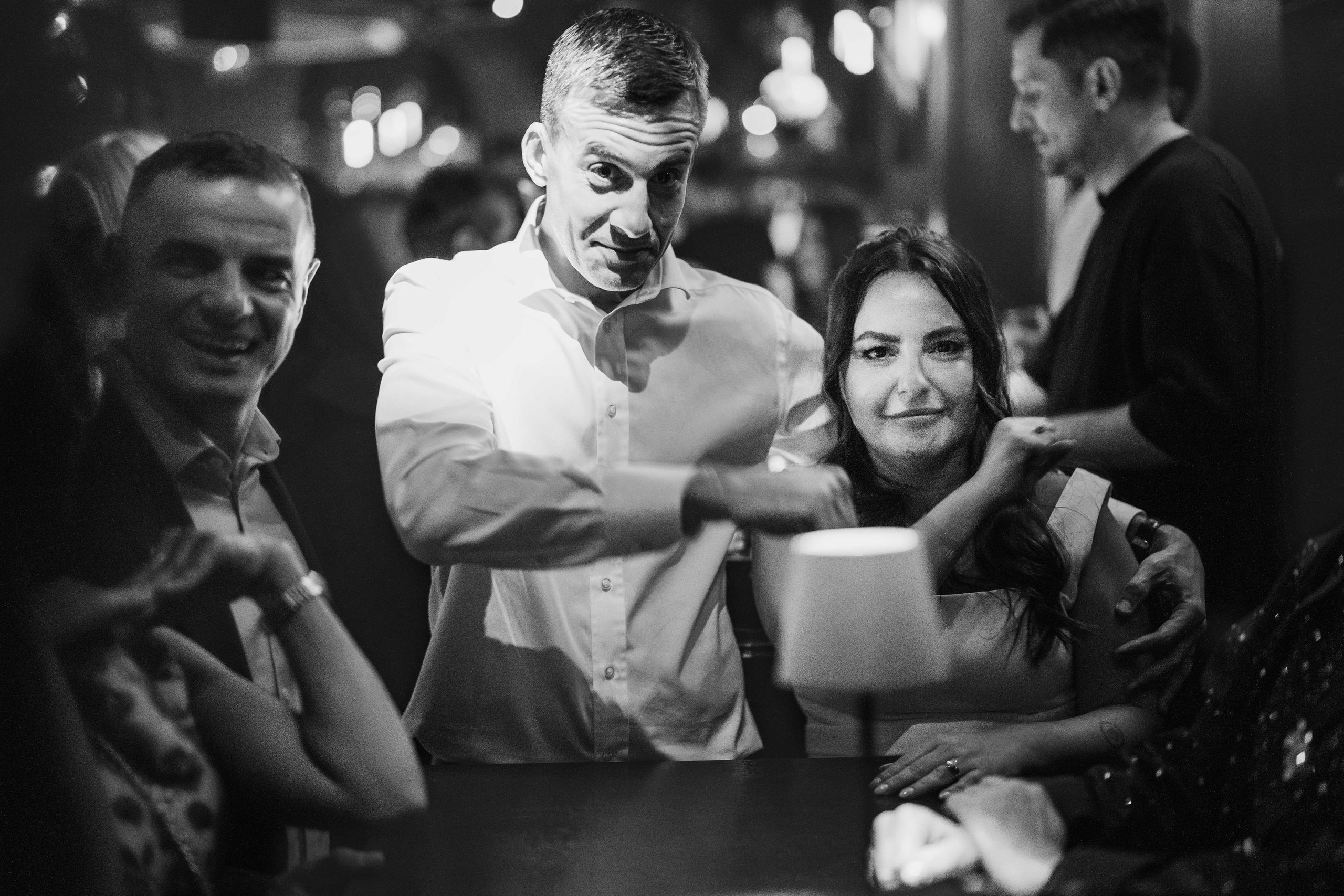 PARTY. Gabriel Florea — Fotograf nuntă București