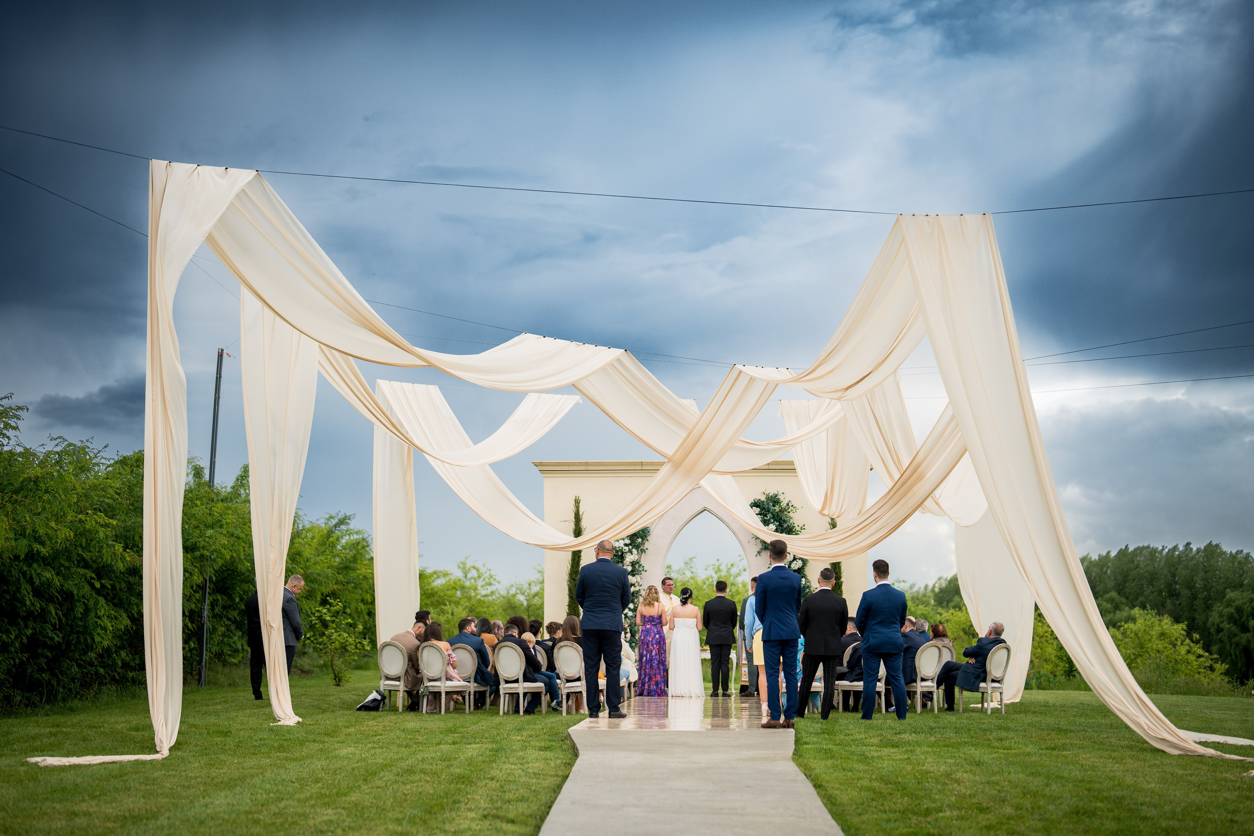 Adriana & Alex. Gabriel Florea — Fotograf nuntă București
