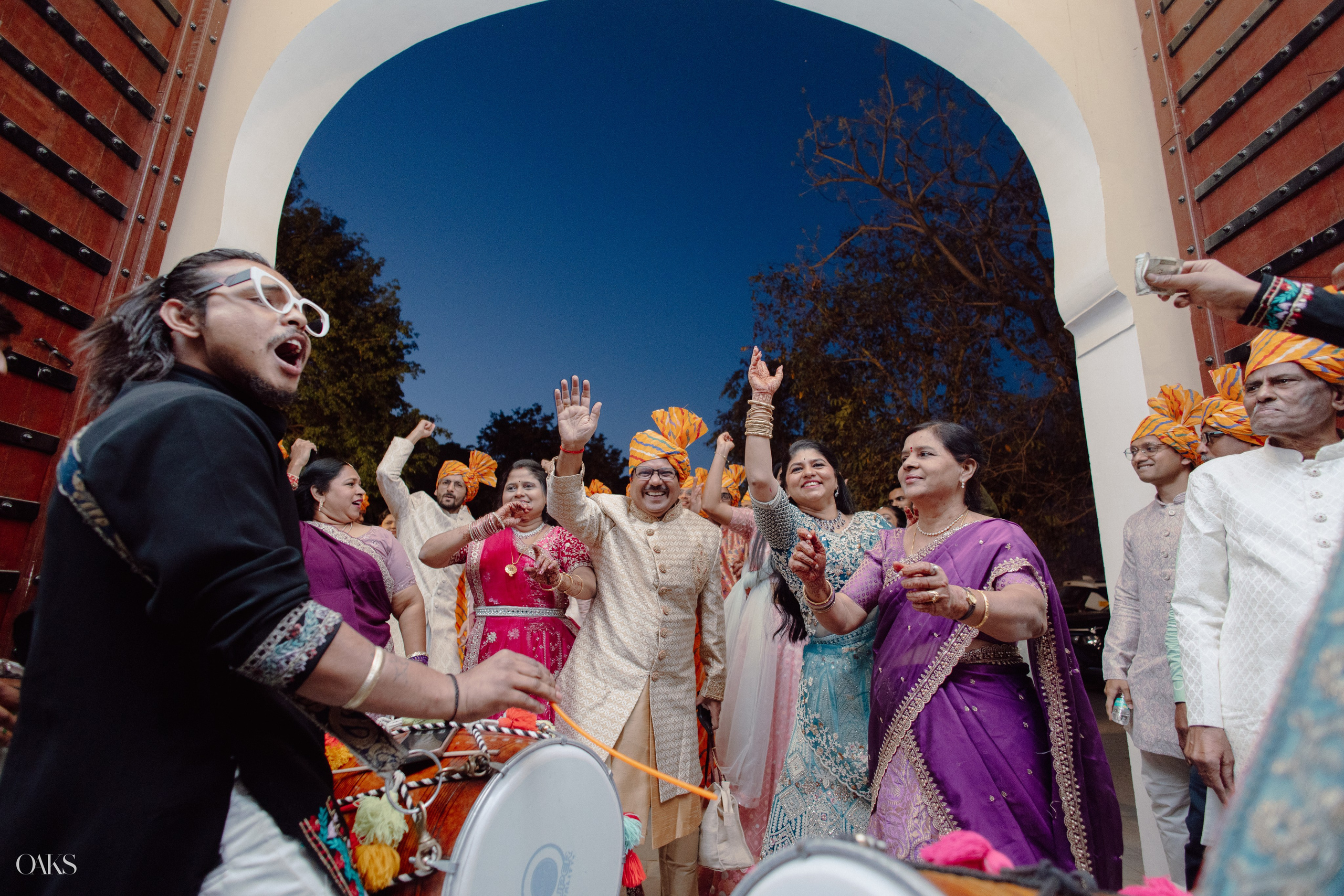 Deepak & Aarushi. Wedding & Editorial Photographer | Anandshivadas