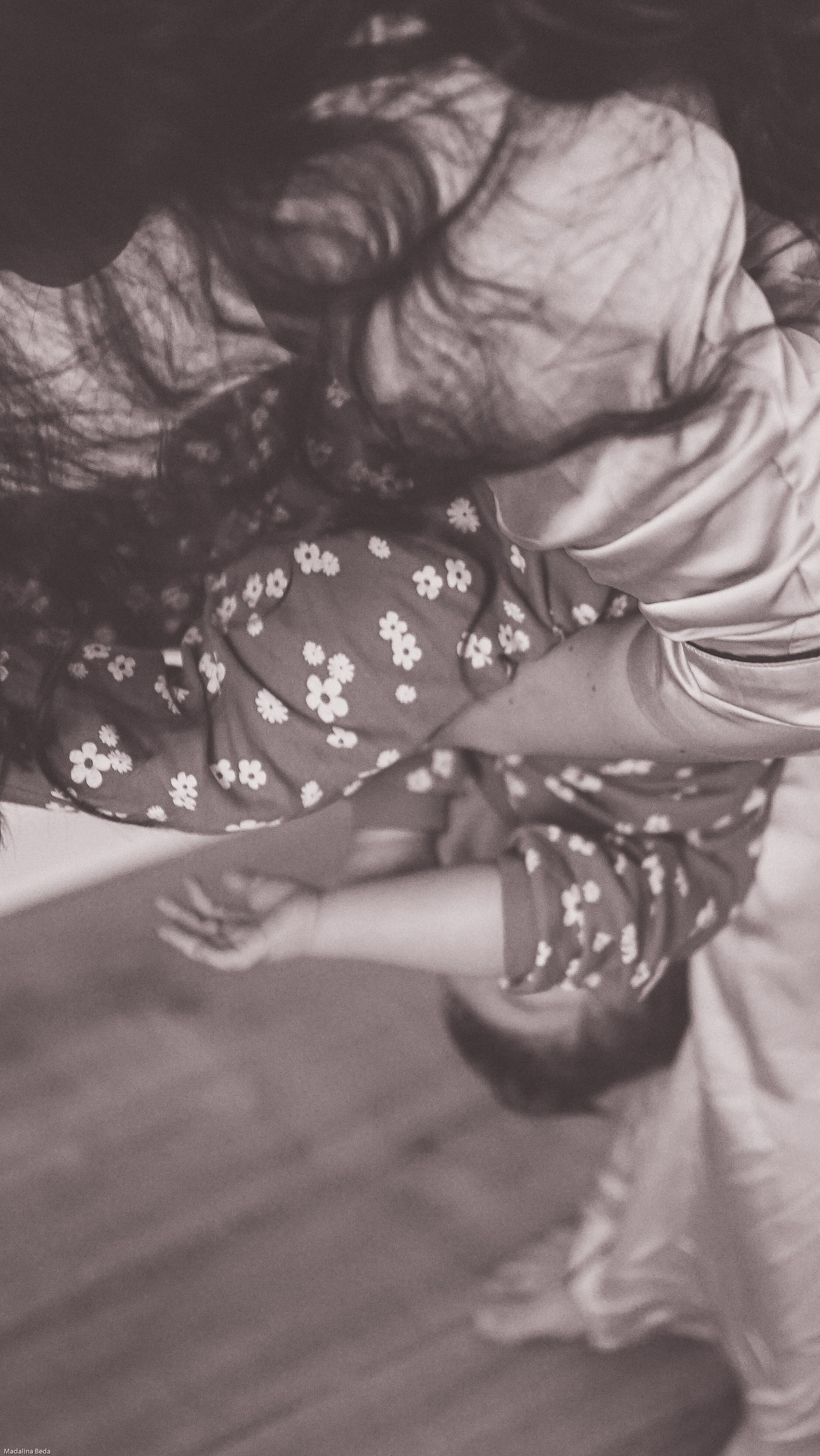 Mother Earth: Proiect de Fotografie Maternitate | Mădălina Beda. Madalina Beda- Artist vizual, fotograf, doula la nastere, consultant babywearing Brasov si in toata tara