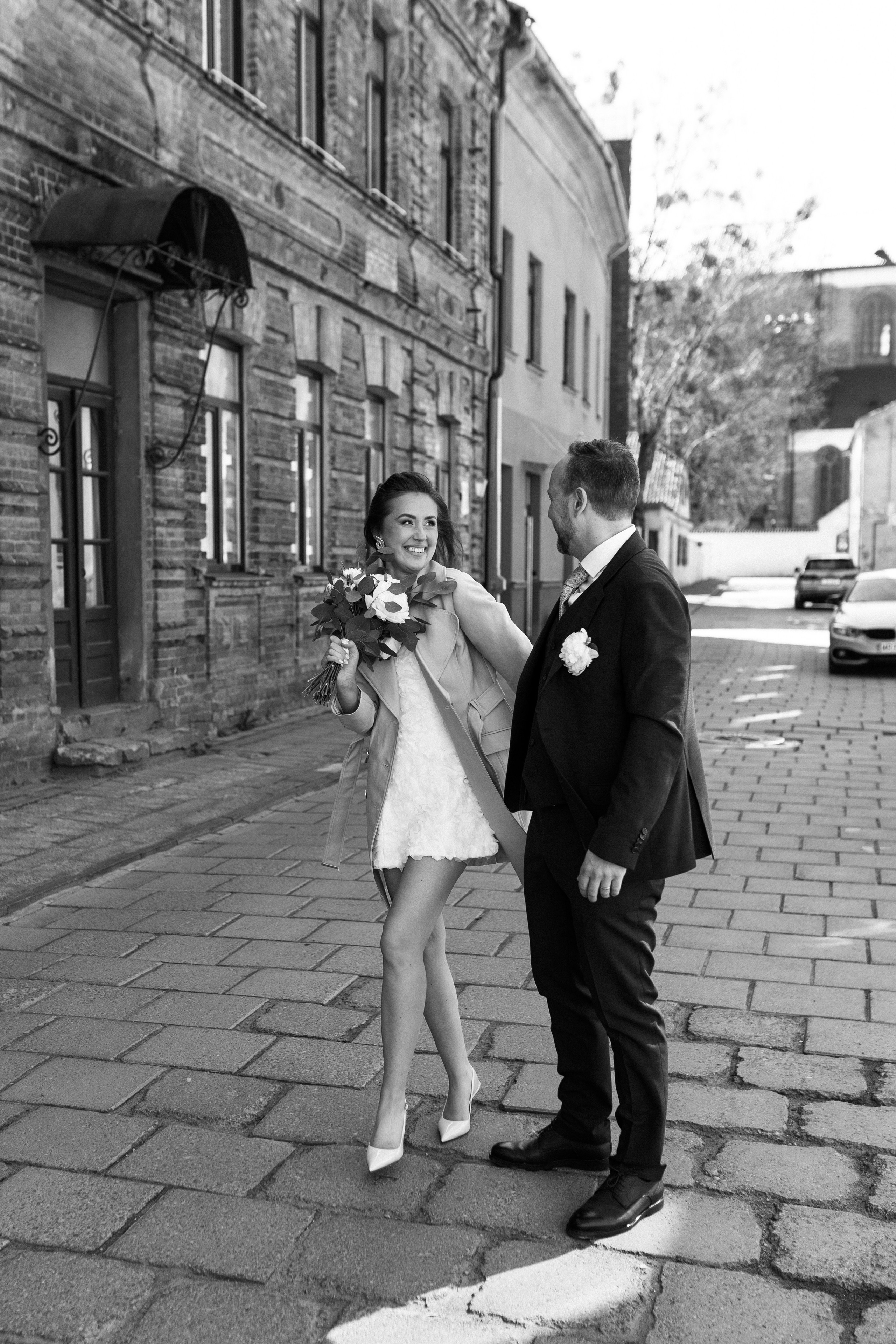 Monika ir Vytautas — miestu alsuojanti trumpa jaunųjų fotosesija Kaune