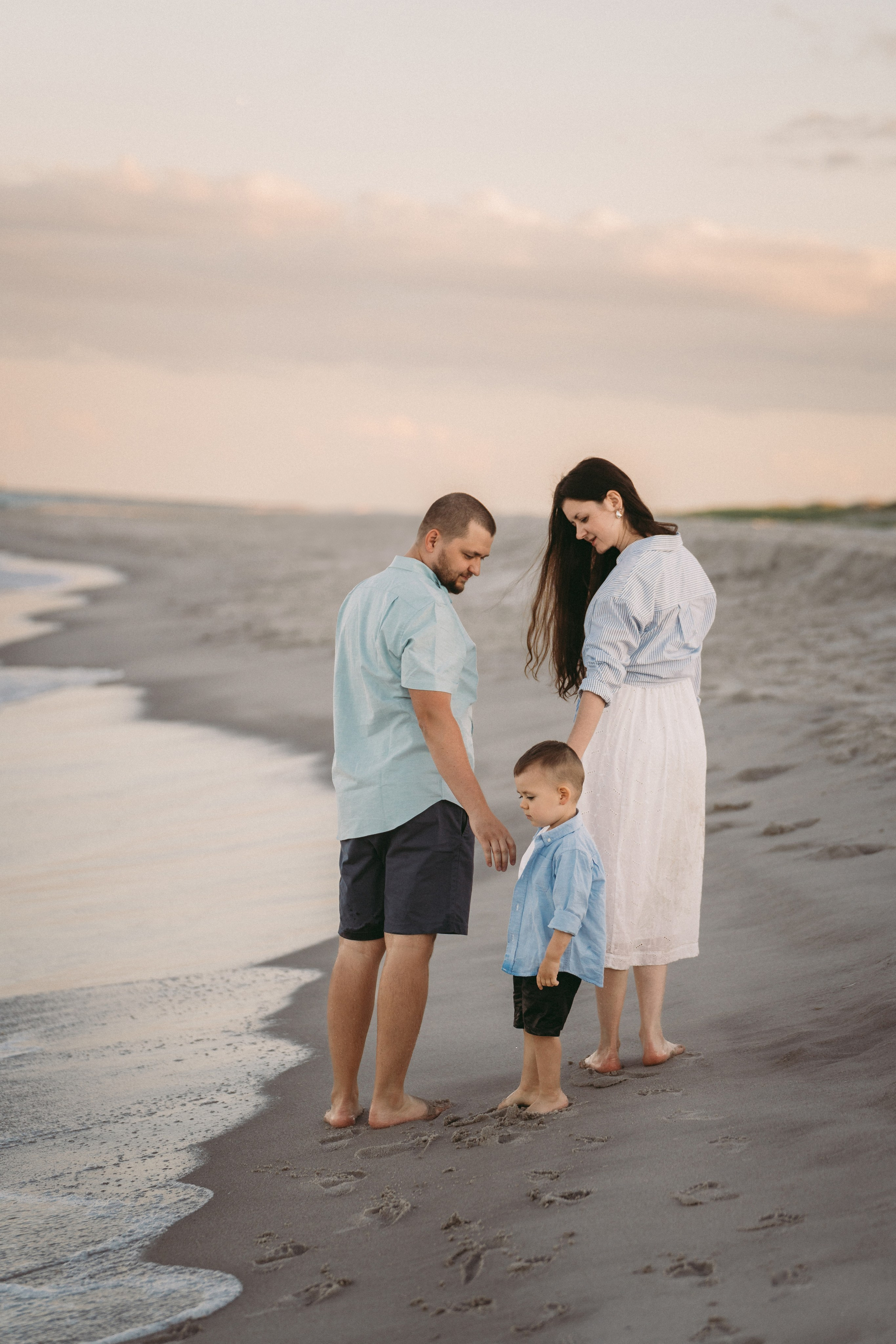 Arthur, Tatyana, Daniel. Ocean. Wedding and family photographer and videographer PA, NJ, NY, DE, MD