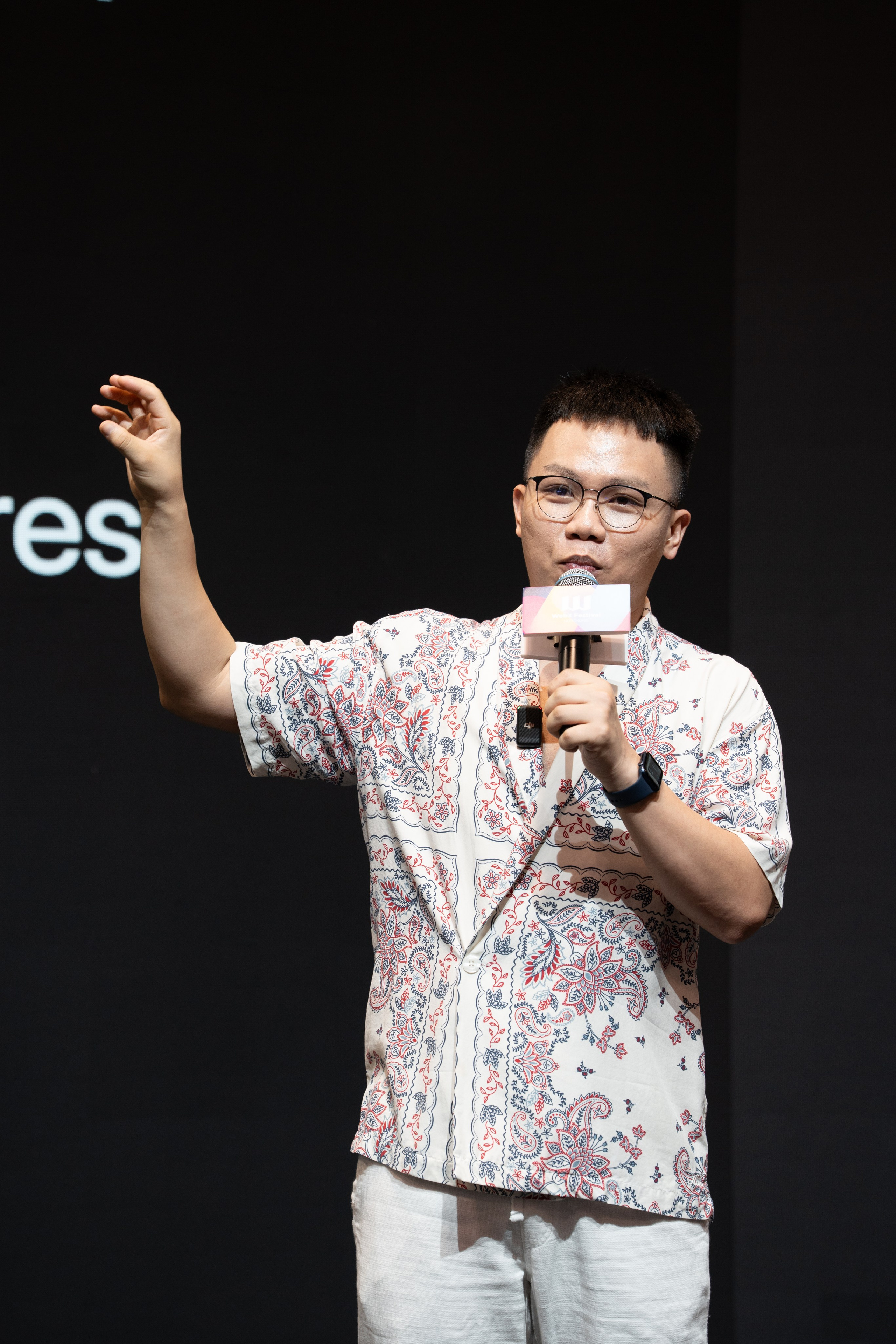 TON. PHOTOGRAPHER IN HONG KONG (WEDDING, FASHION, FAMILY, EVENTS)