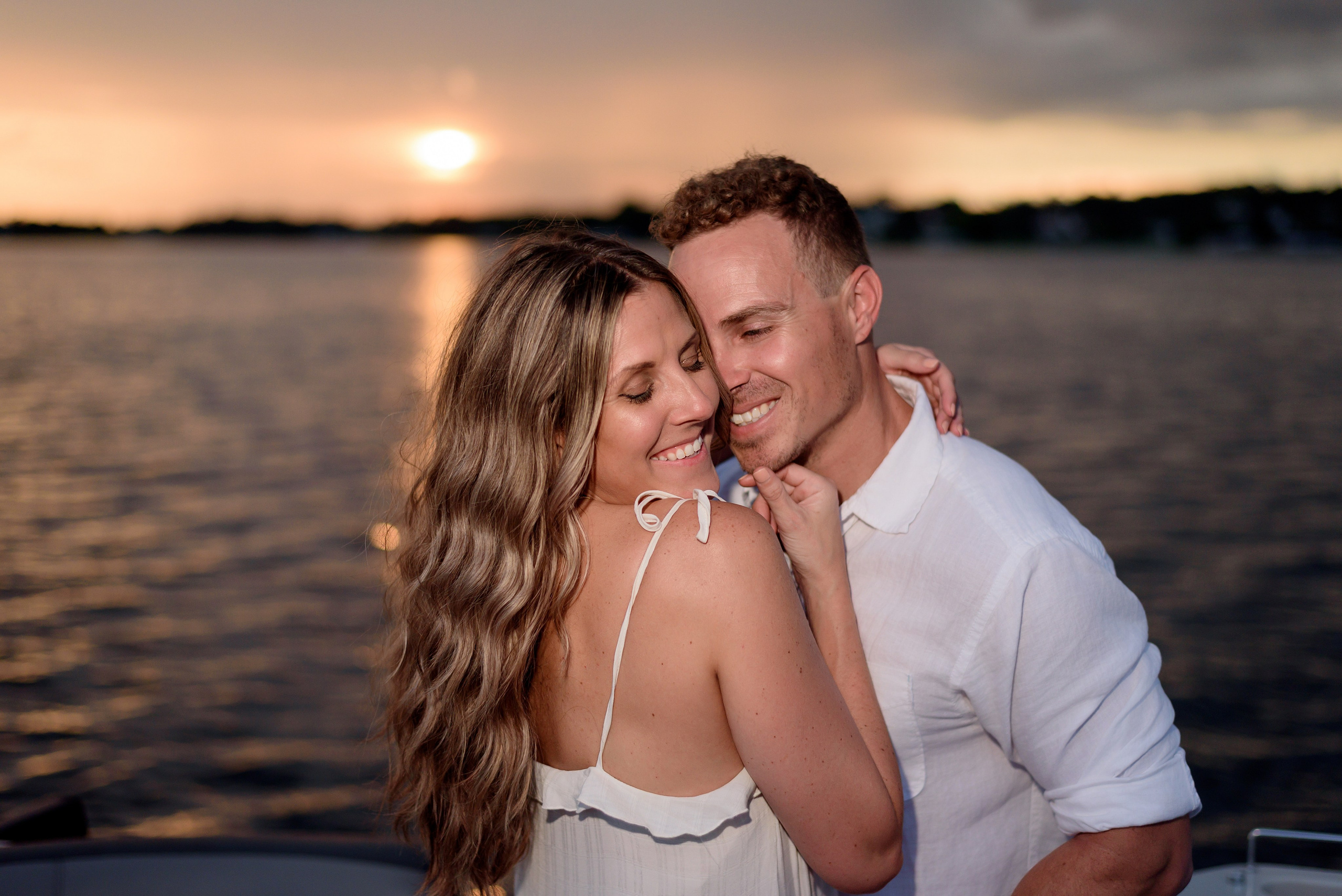 Where Love Meets Golden Light — A Romantic Boat Photoshoot in Florida