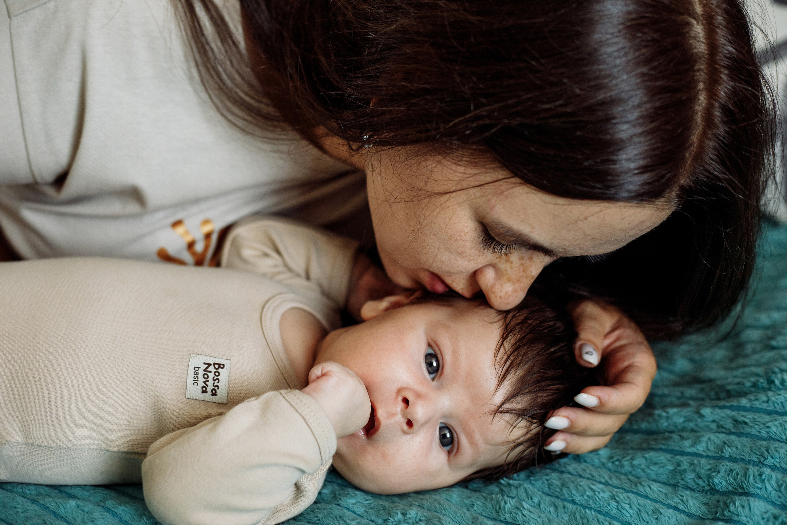 Natural Newborn Photography at Home – Soft & Timeless. Alisa Tant — Family and newborn photographer Bucks County, Montgomery county, Philadelphia, NJ