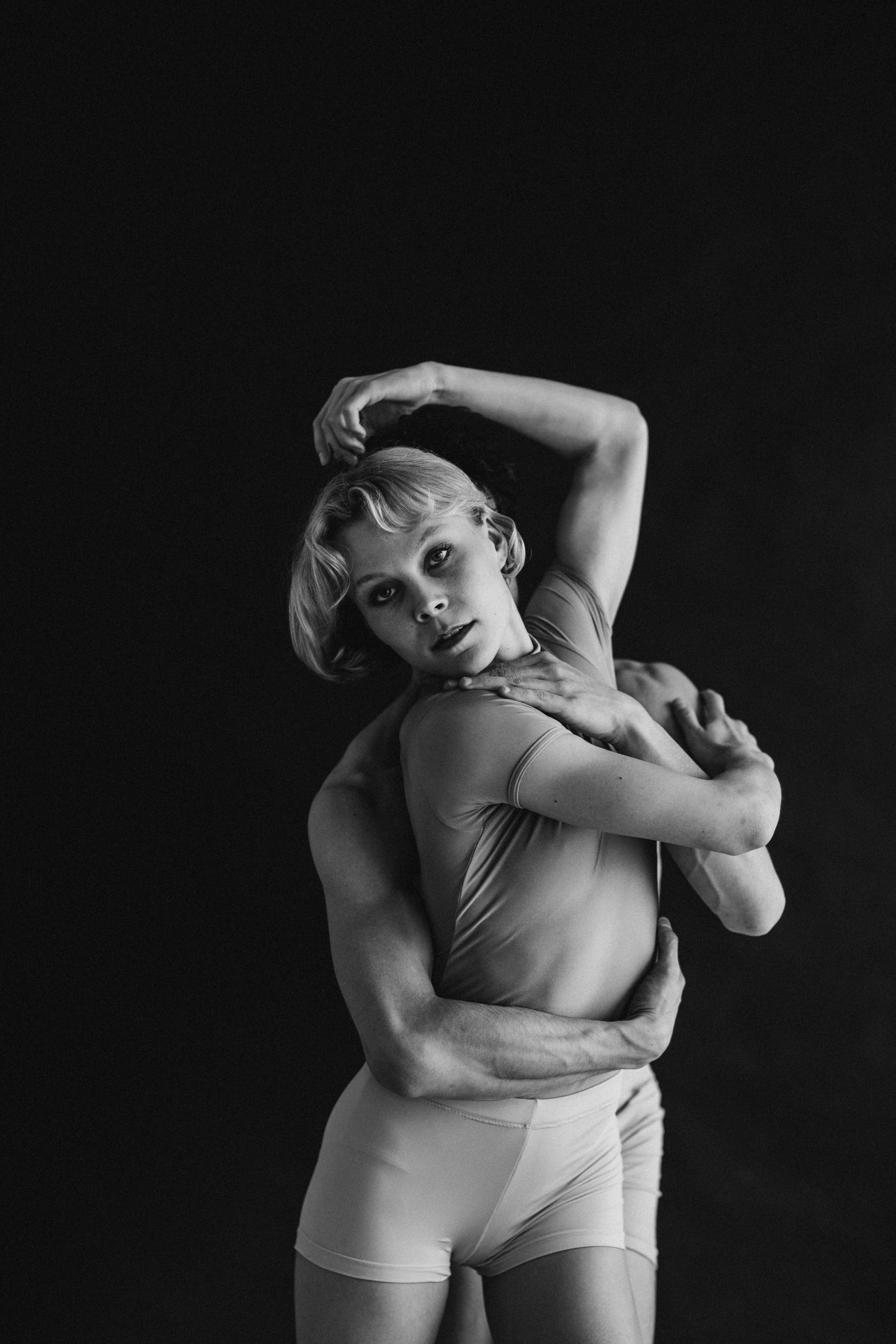 DANCERS. Victoria Olonen – Cinematic Portrait Artist | Helsinki & Europe