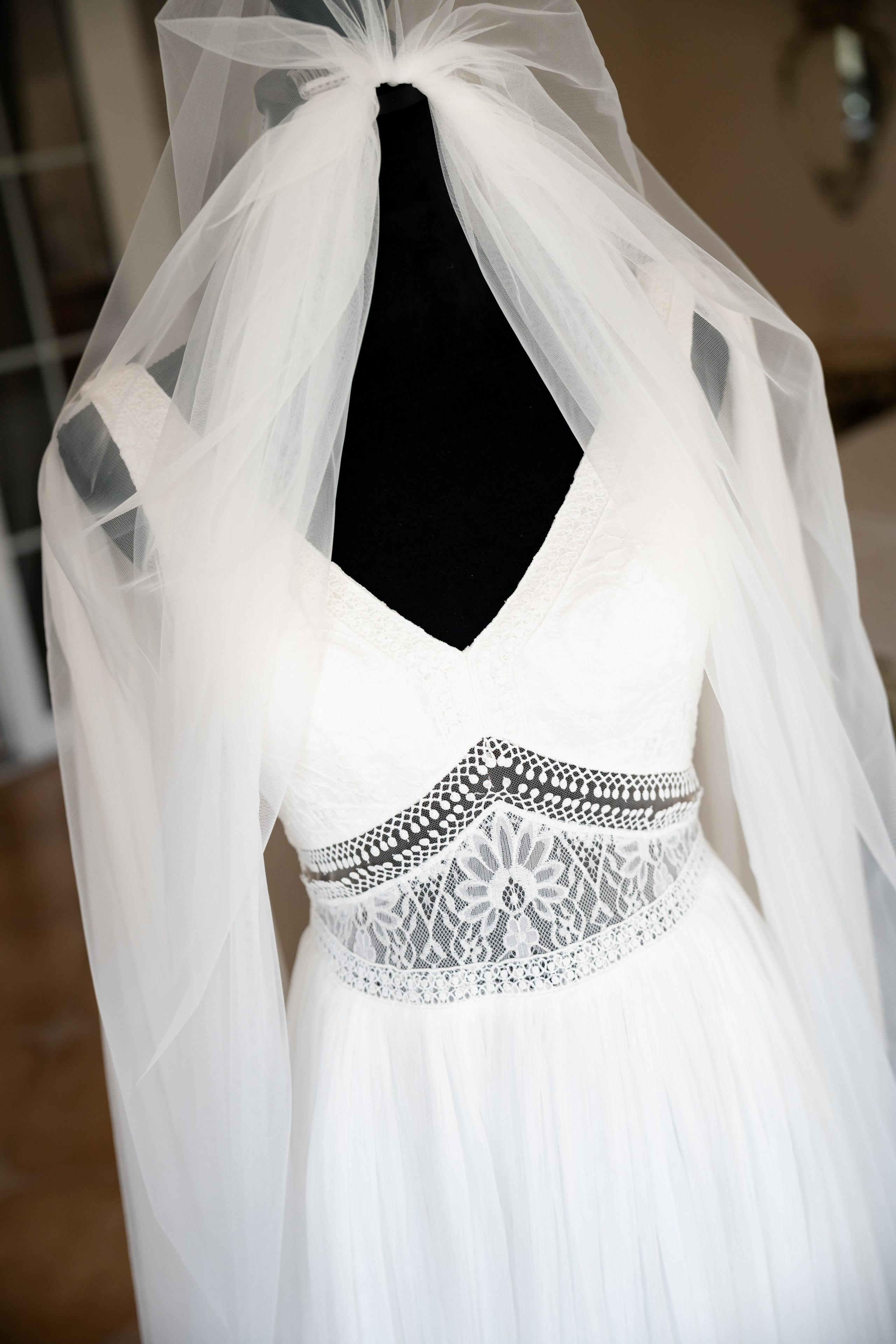 Octavia & Theo. Destination Wedding Photographer Alex Pasarelu