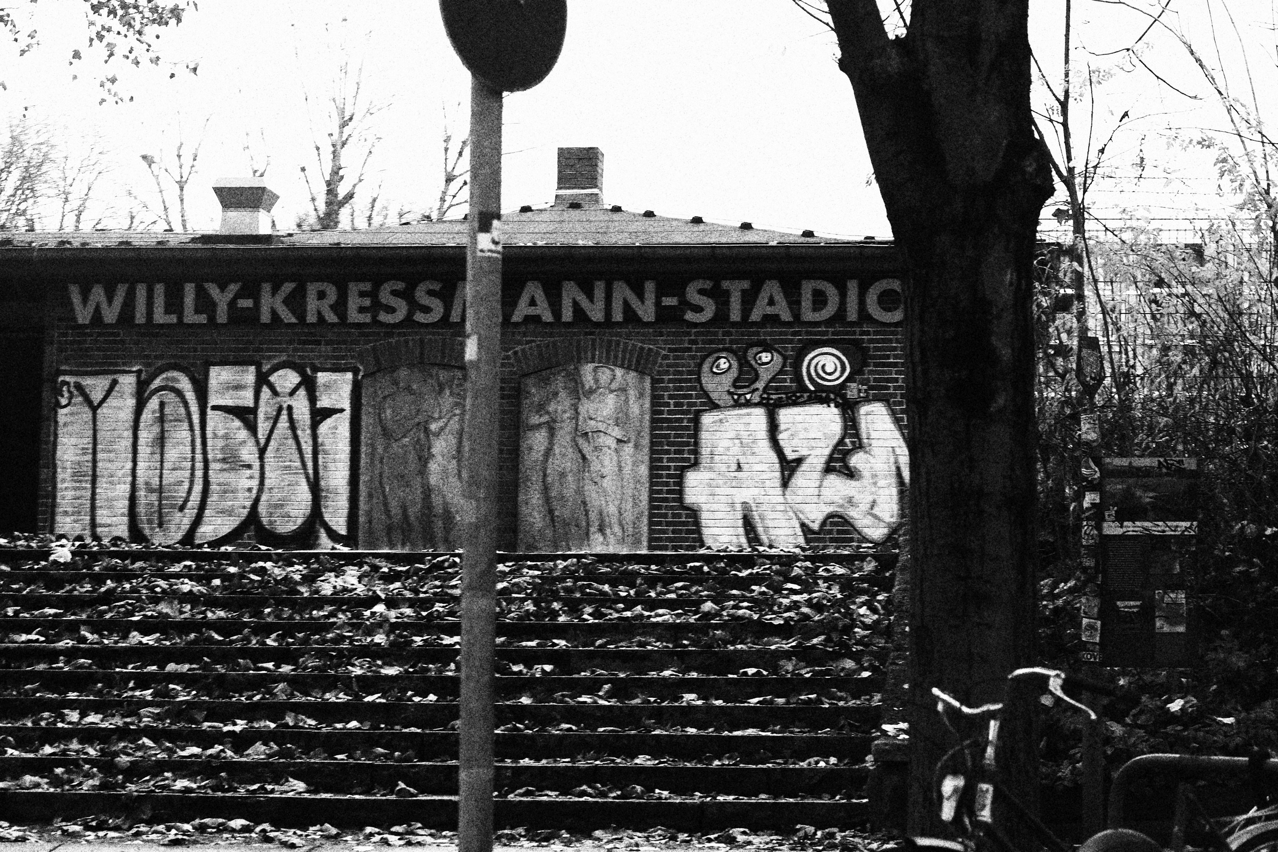 Berliner Mischung (Schwarz-Weiß). BNW Around Photography