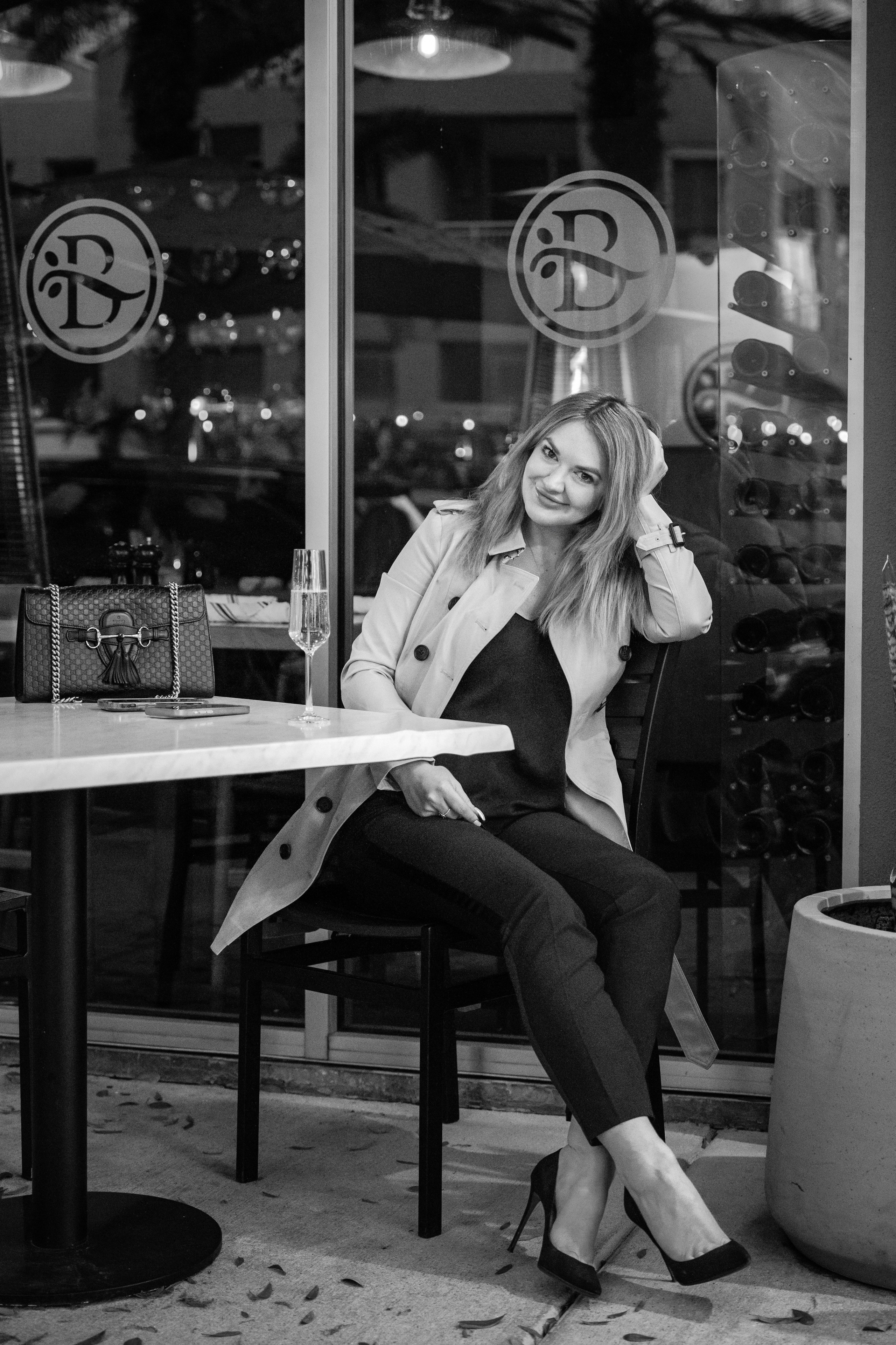 Anna. Welcome to my video and photo world!