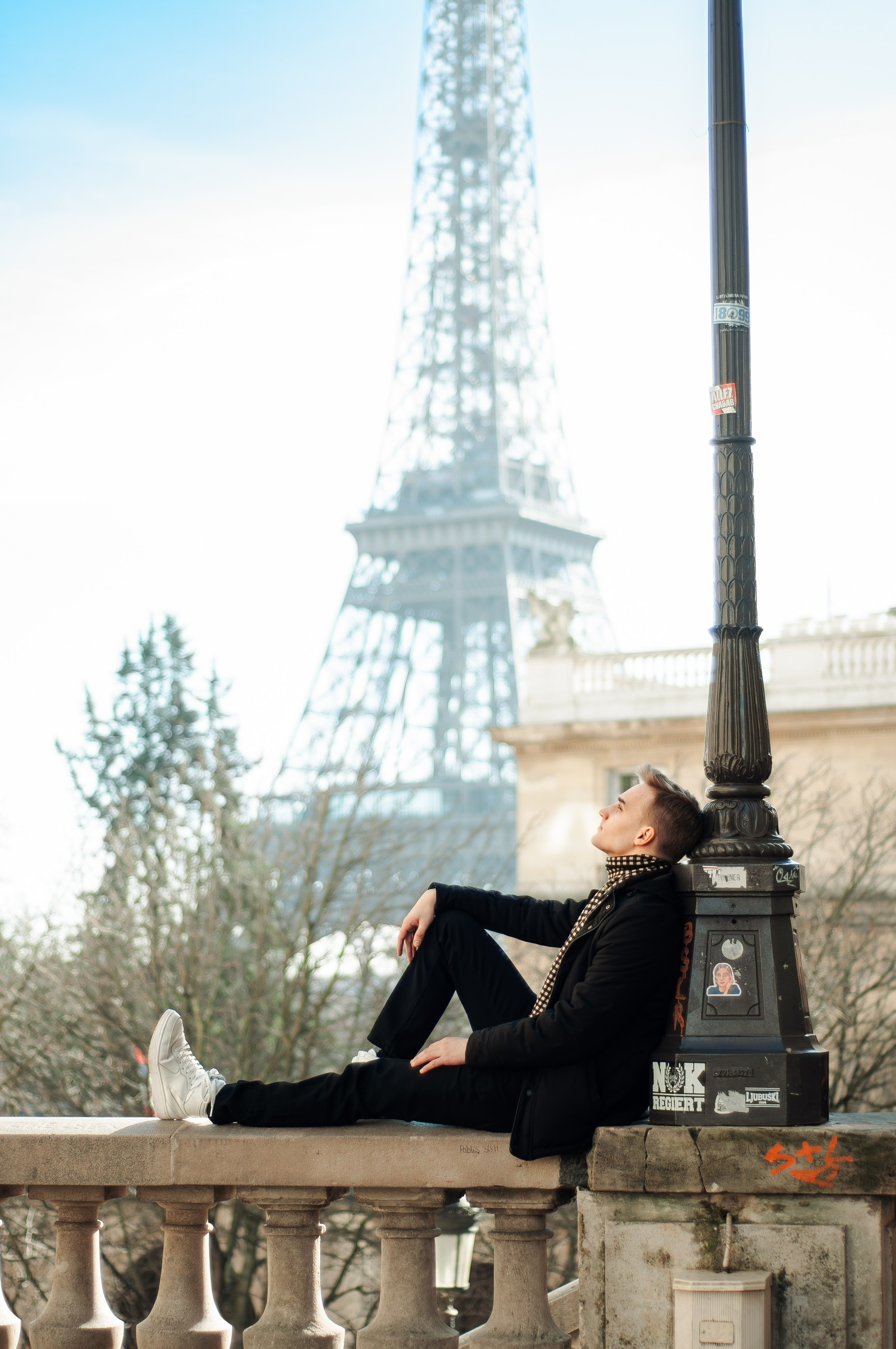Мужская фотосессия у Эйфелевой башни. Фотограф в Париже Полина Осипова