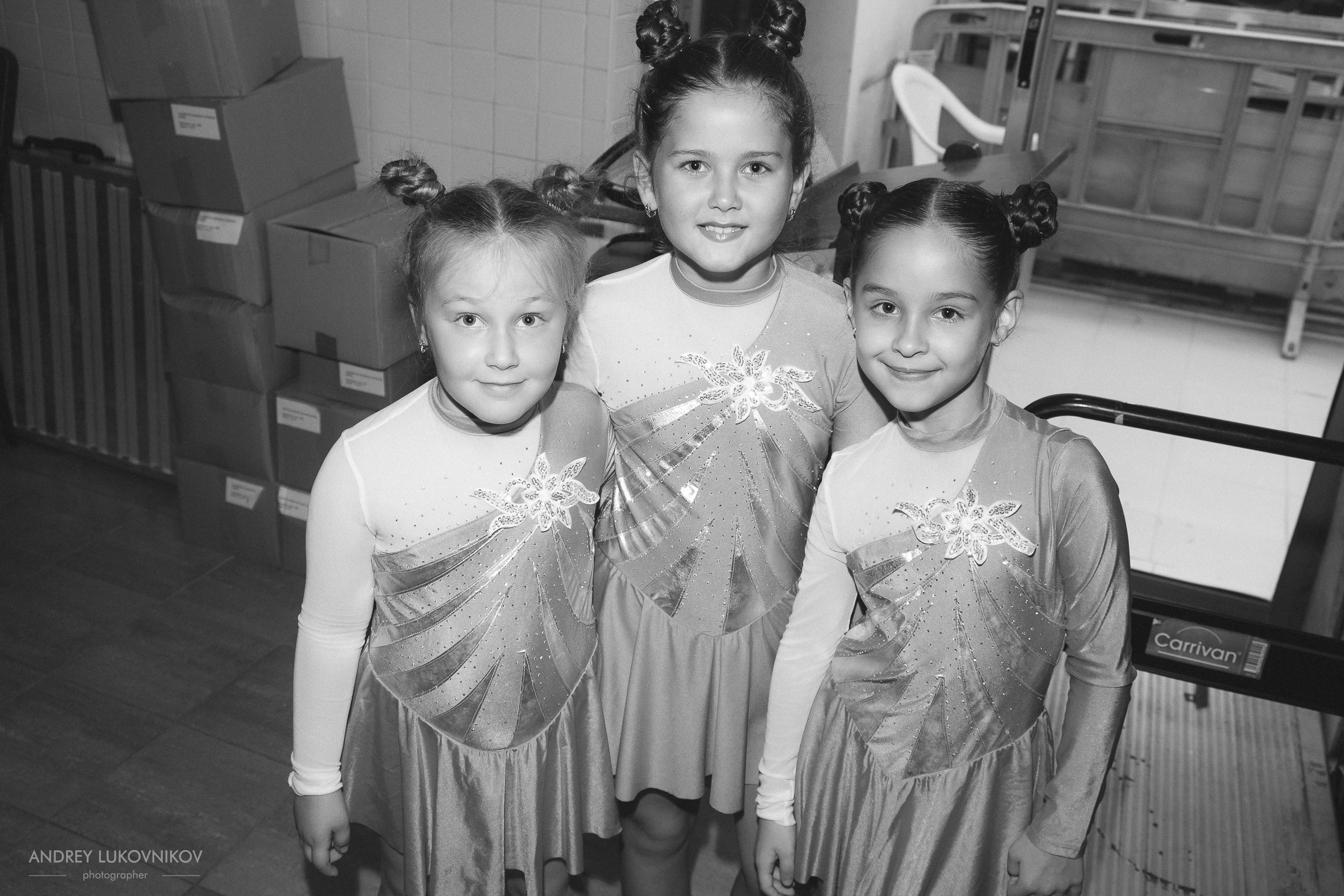 Entre bastidores del concierto final de Like Dance: momentos brillantes tras las cámaras