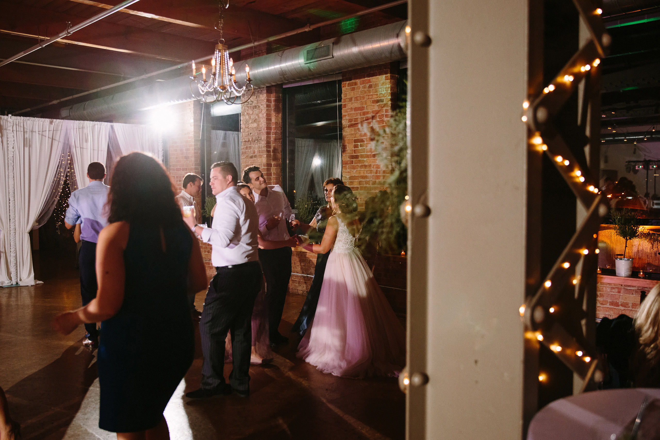 Wedding. Wedding family event photographer in Chicago Nick Yushevich