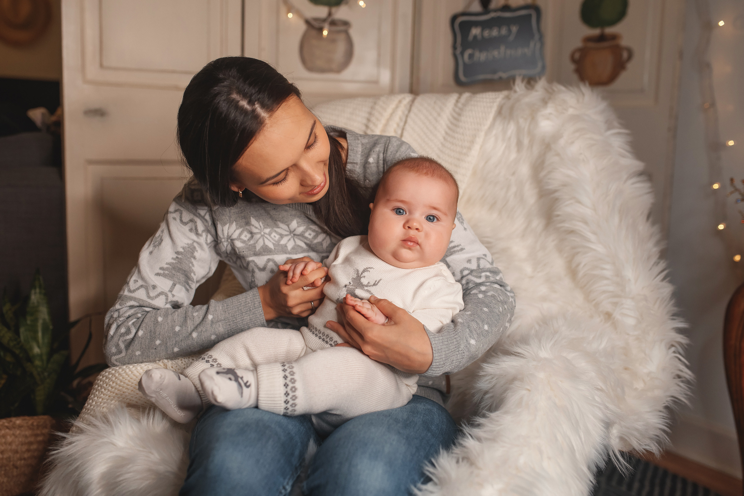 01102021 Christmas Family Photoshoot 24. Wedding family event photographer in Chicago Nick Yushevich