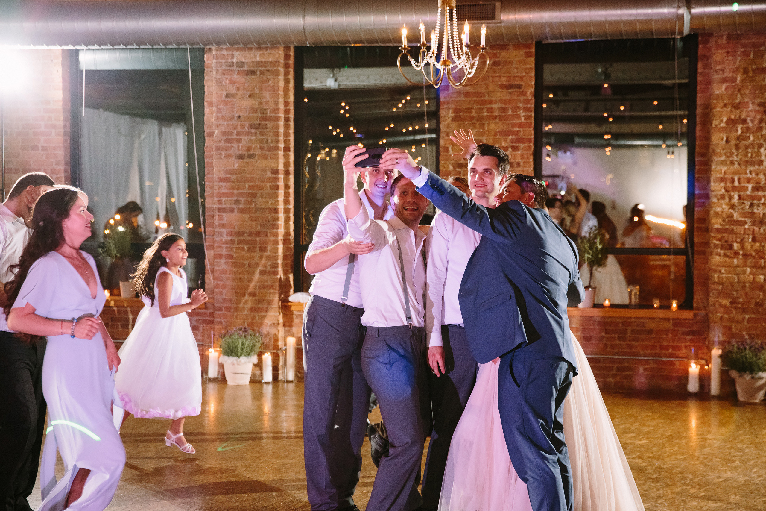 Wedding. Wedding family event photographer in Chicago Nick Yushevich