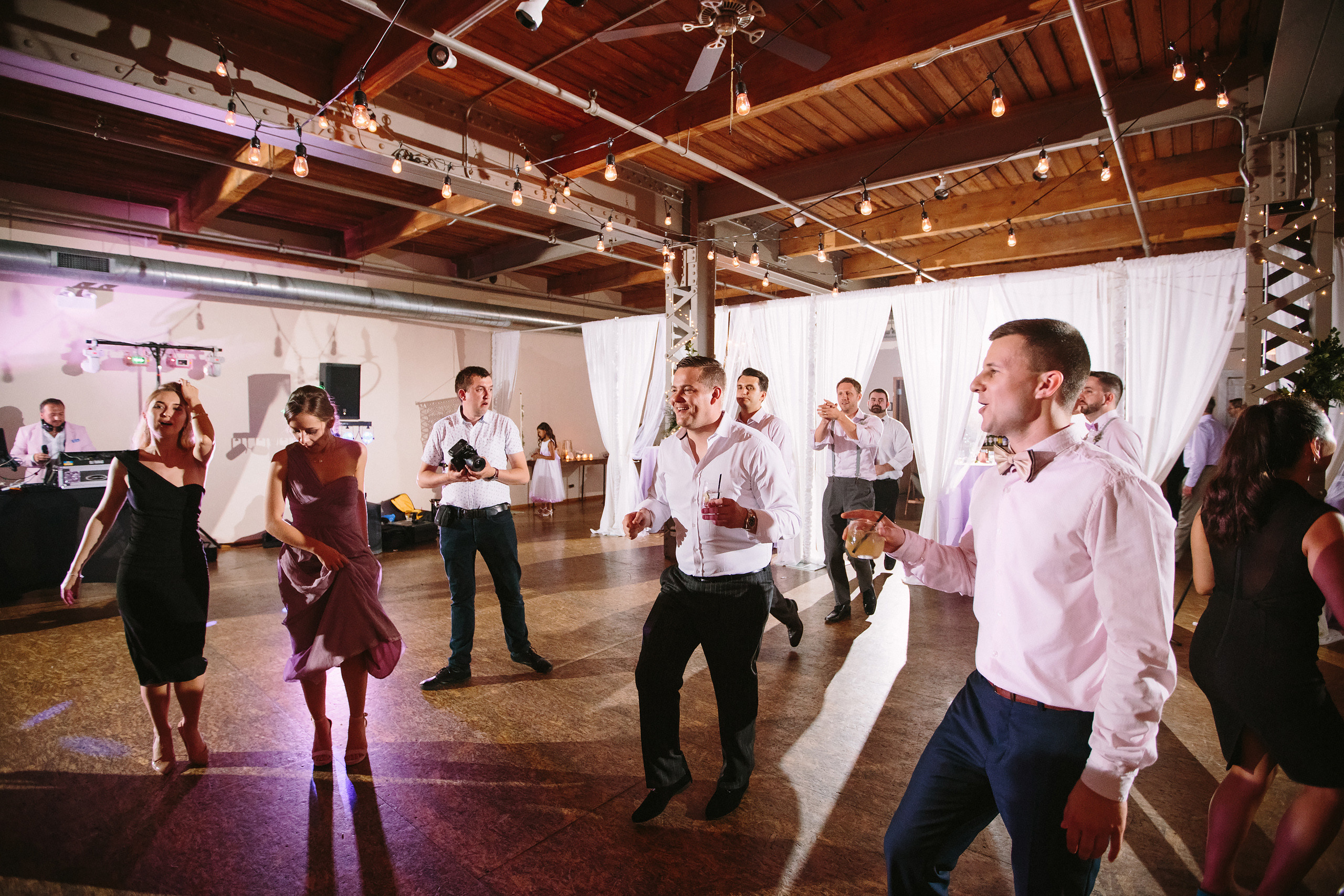 Wedding. Wedding family event photographer in Chicago Nick Yushevich