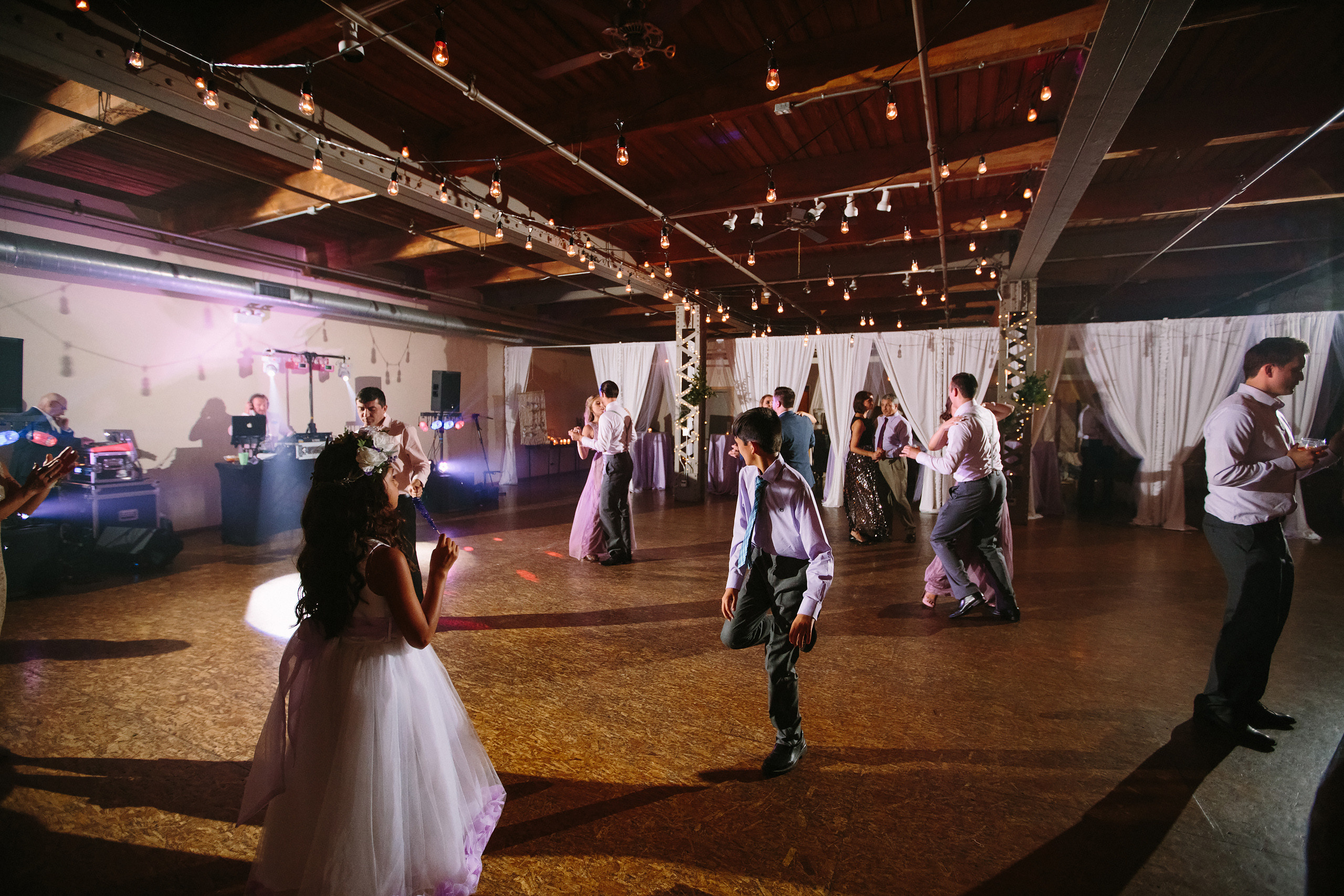 Wedding. Wedding family event photographer in Chicago Nick Yushevich