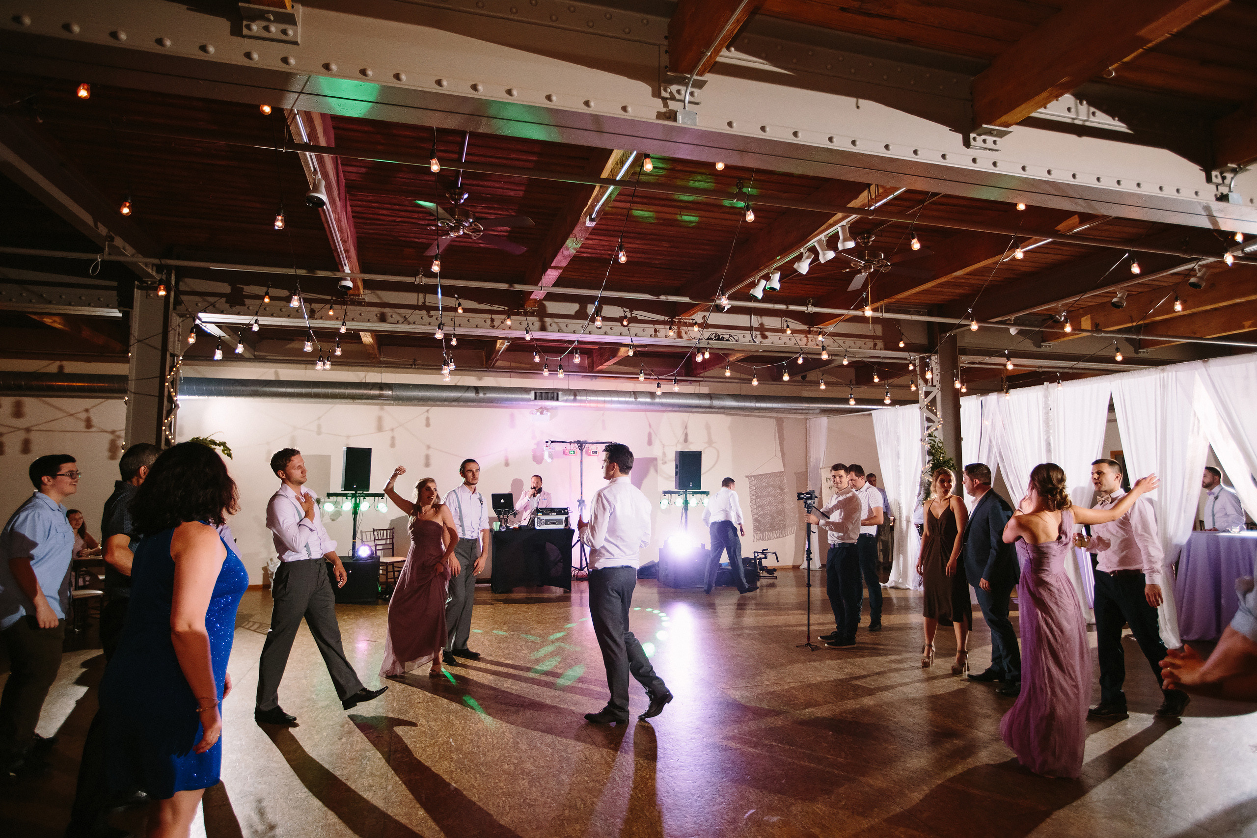 Wedding. Wedding family event photographer in Chicago Nick Yushevich