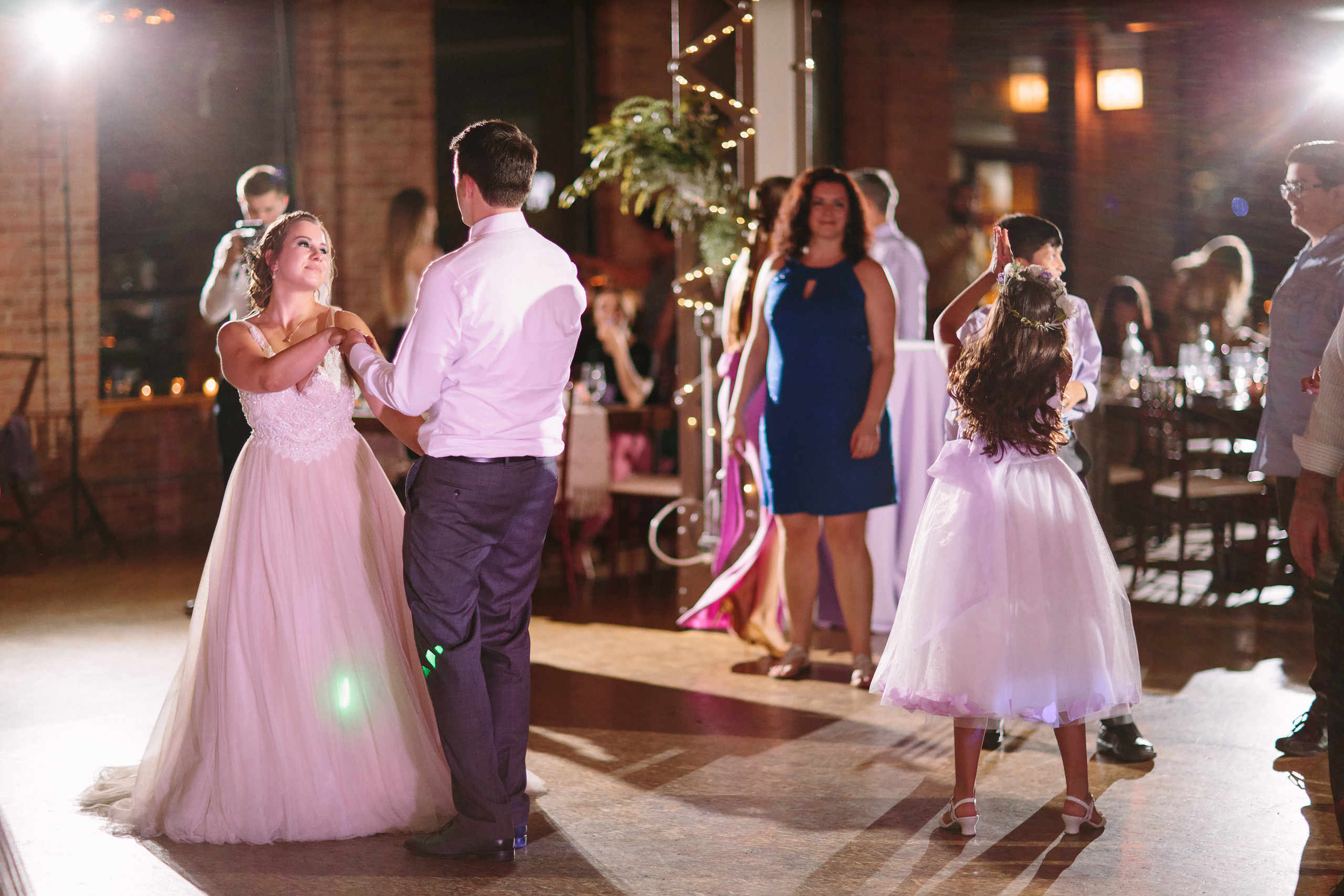 Wedding. Wedding family event photographer in Chicago Nick Yushevich