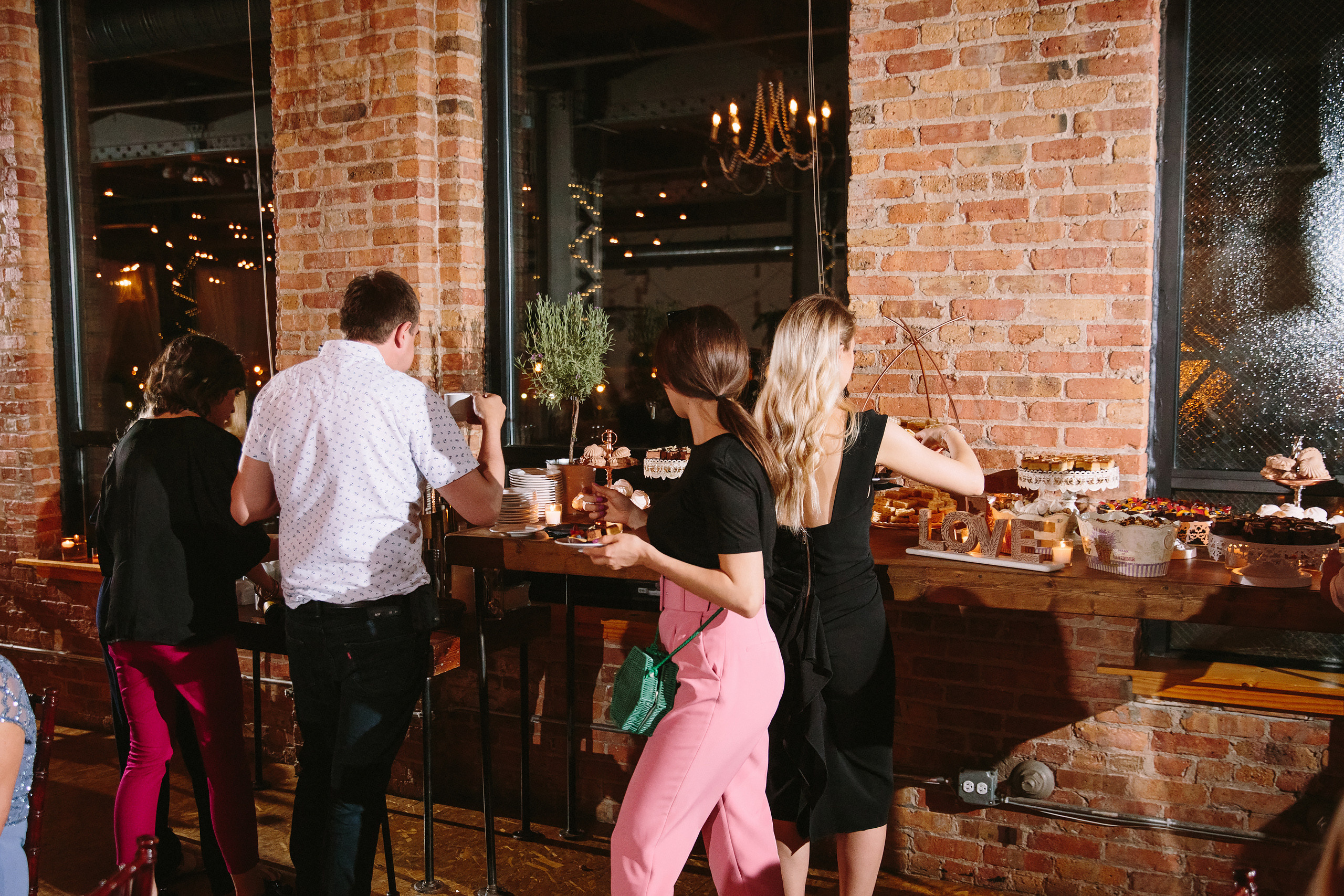 Wedding. Wedding family event photographer in Chicago Nick Yushevich