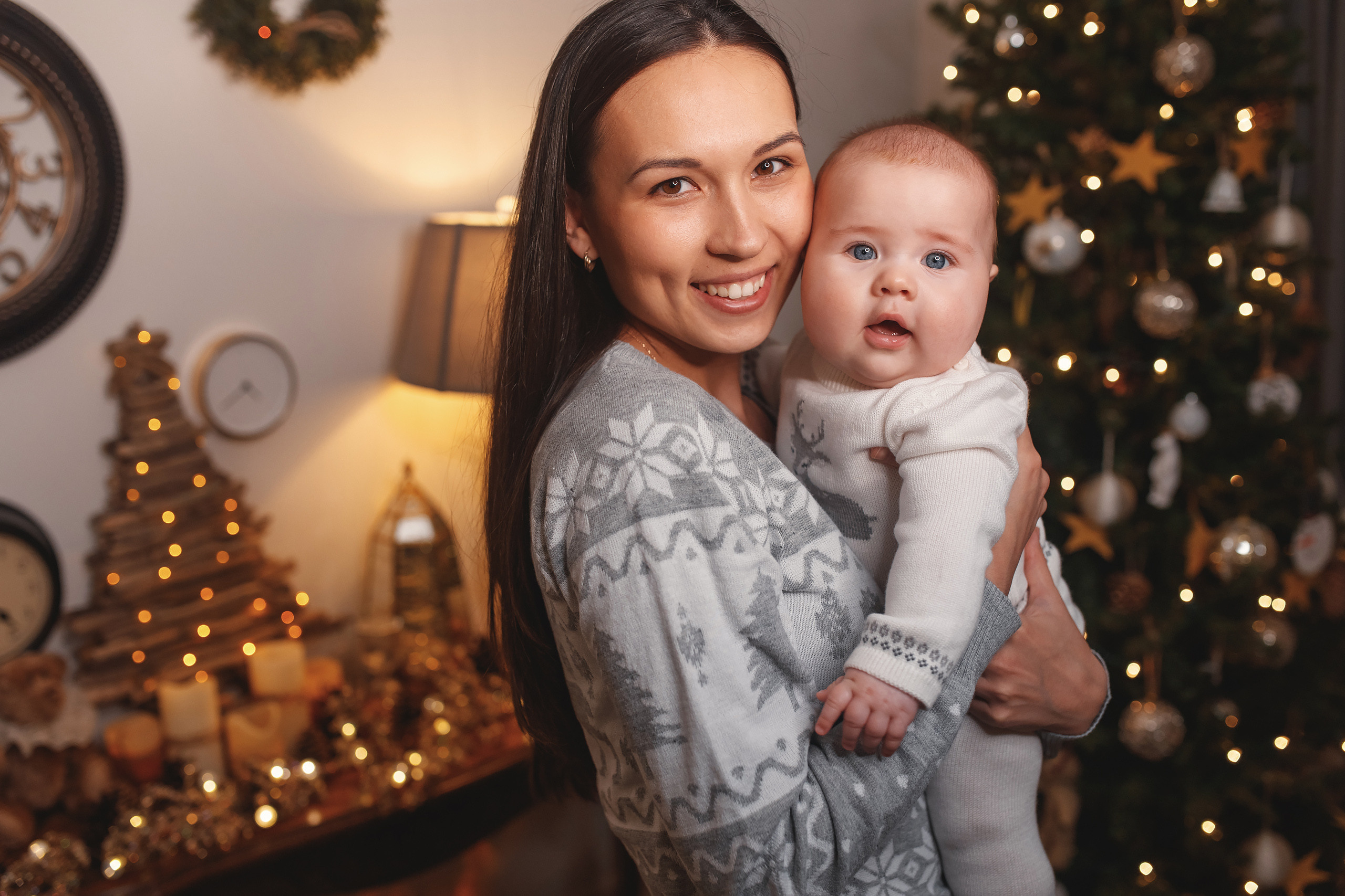 01102021 Christmas Family Photoshoot 24. Wedding family event photographer in Chicago Nick Yushevich