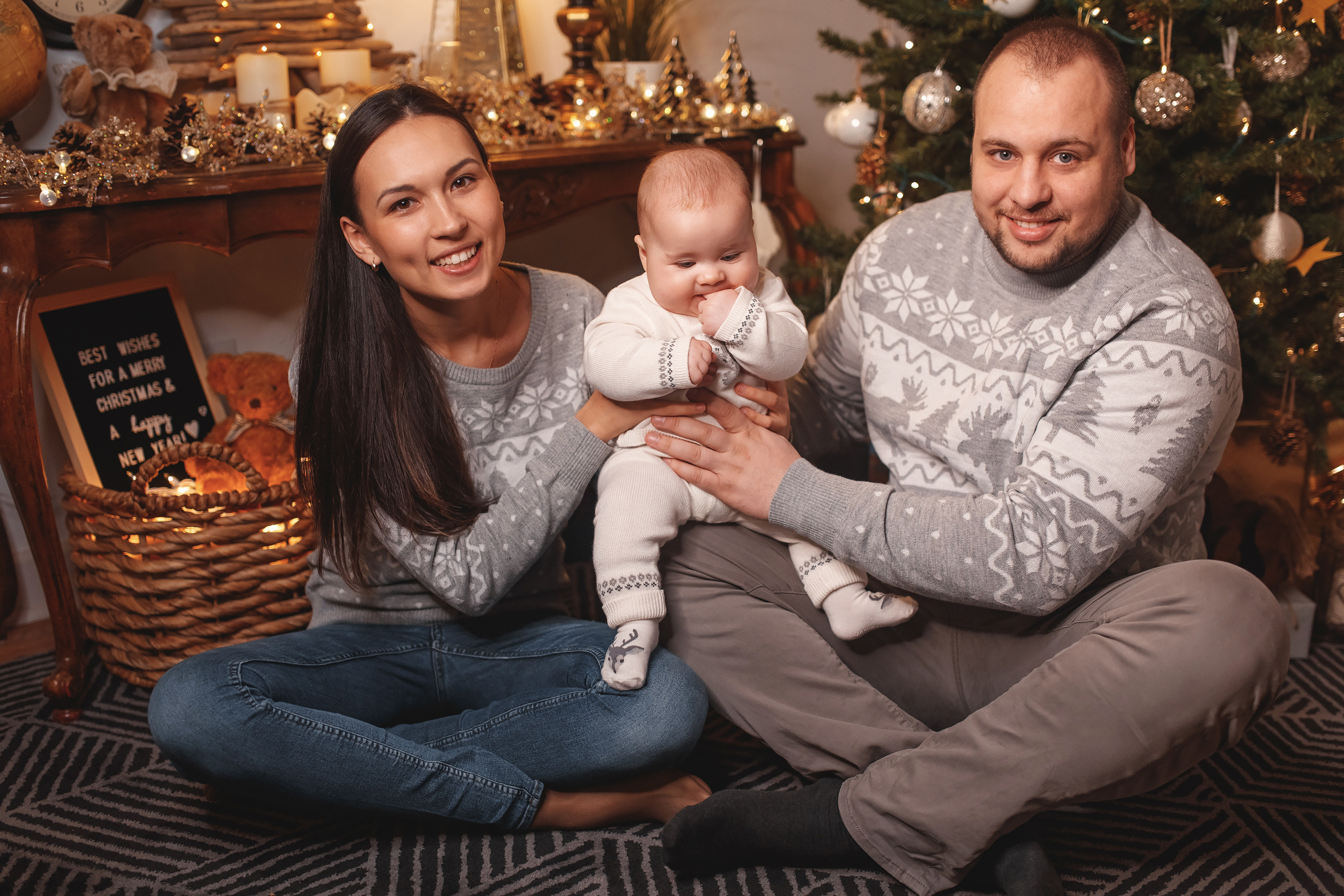 01102021 Christmas Family Photoshoot 24. Wedding family event photographer in Chicago Nick Yushevich