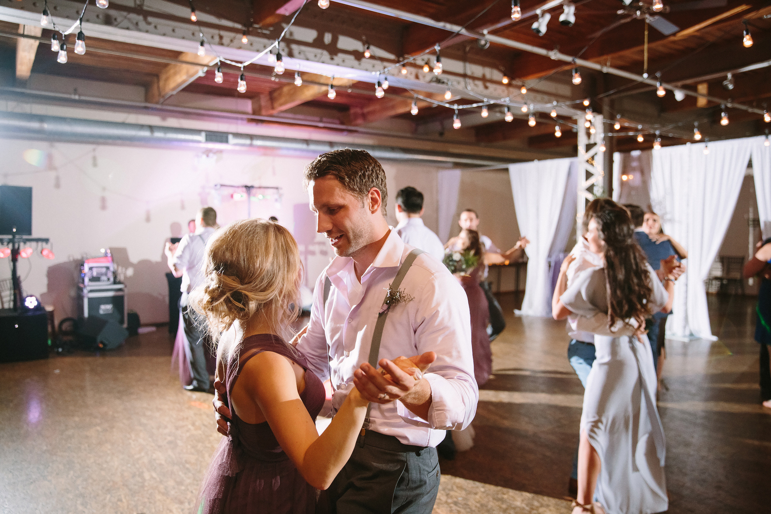 Wedding. Wedding family event photographer in Chicago Nick Yushevich