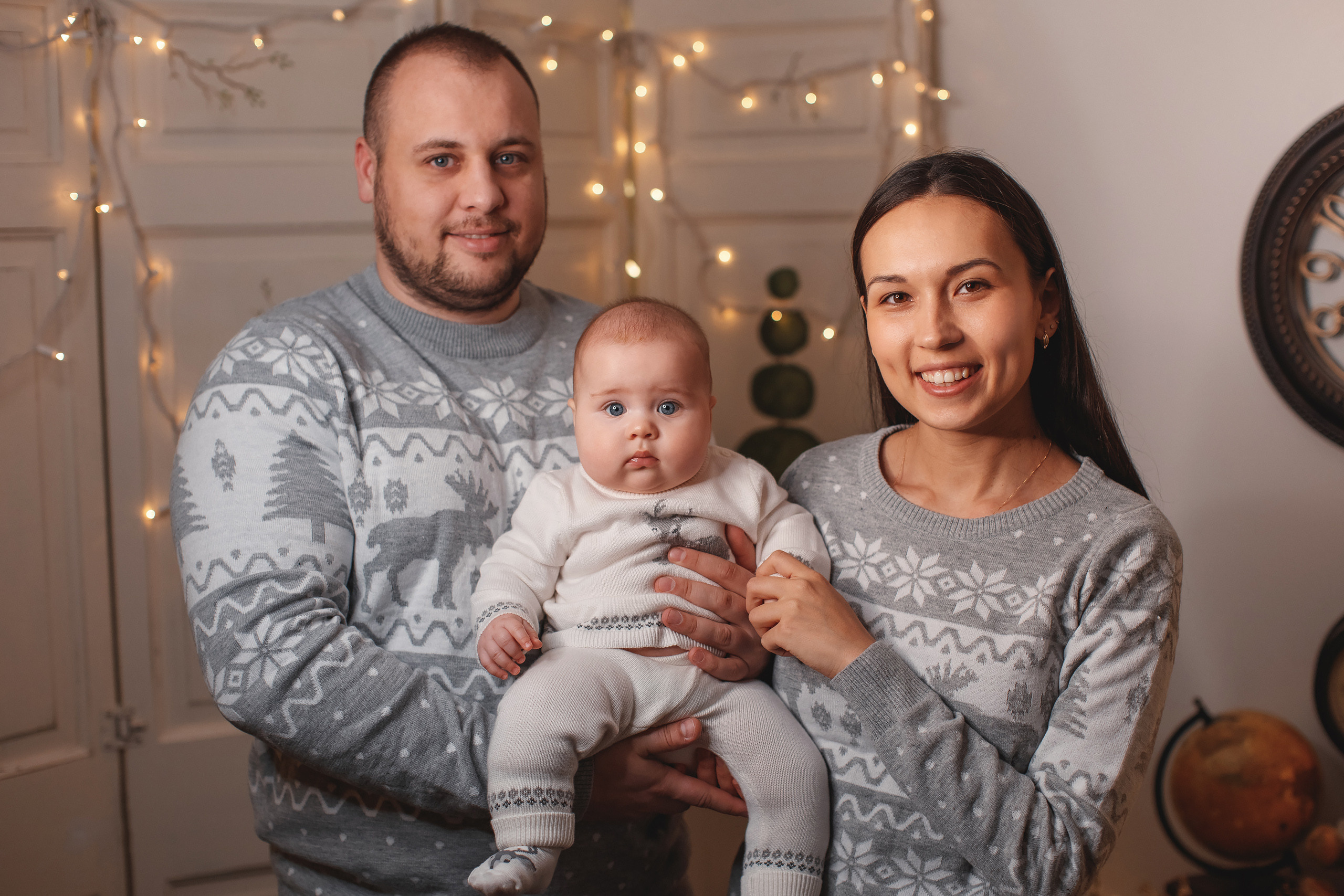 01102021 Christmas Family Photoshoot 24. Wedding family event photographer in Chicago Nick Yushevich