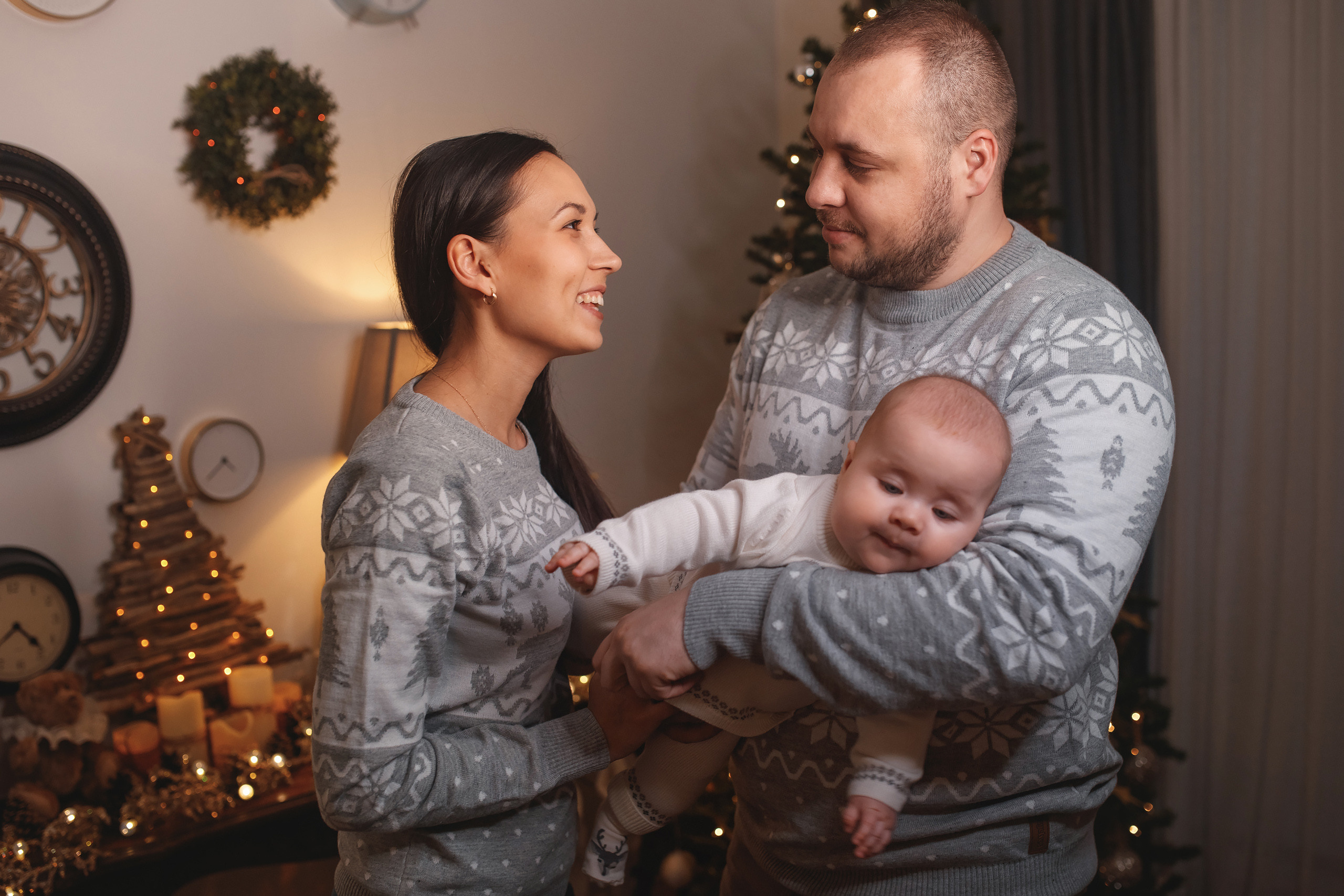 01102021 Christmas Family Photoshoot 24. Wedding family event photographer in Chicago Nick Yushevich