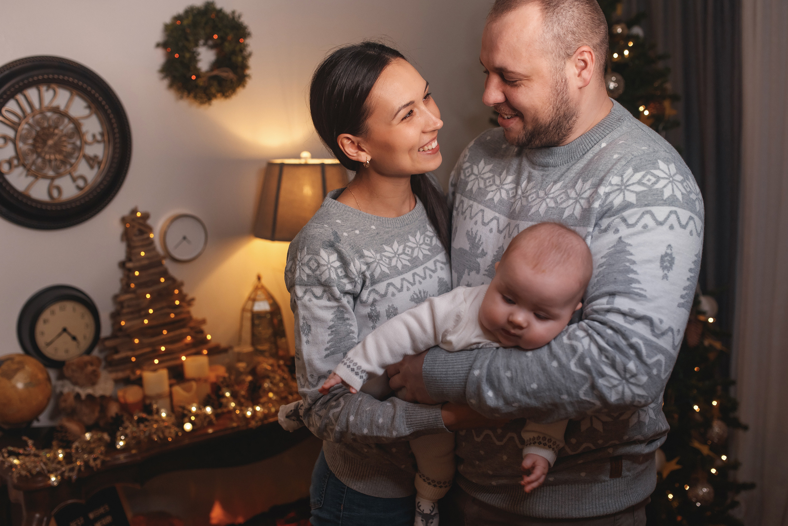 01102021 Christmas Family Photoshoot 24. Wedding family event photographer in Chicago Nick Yushevich