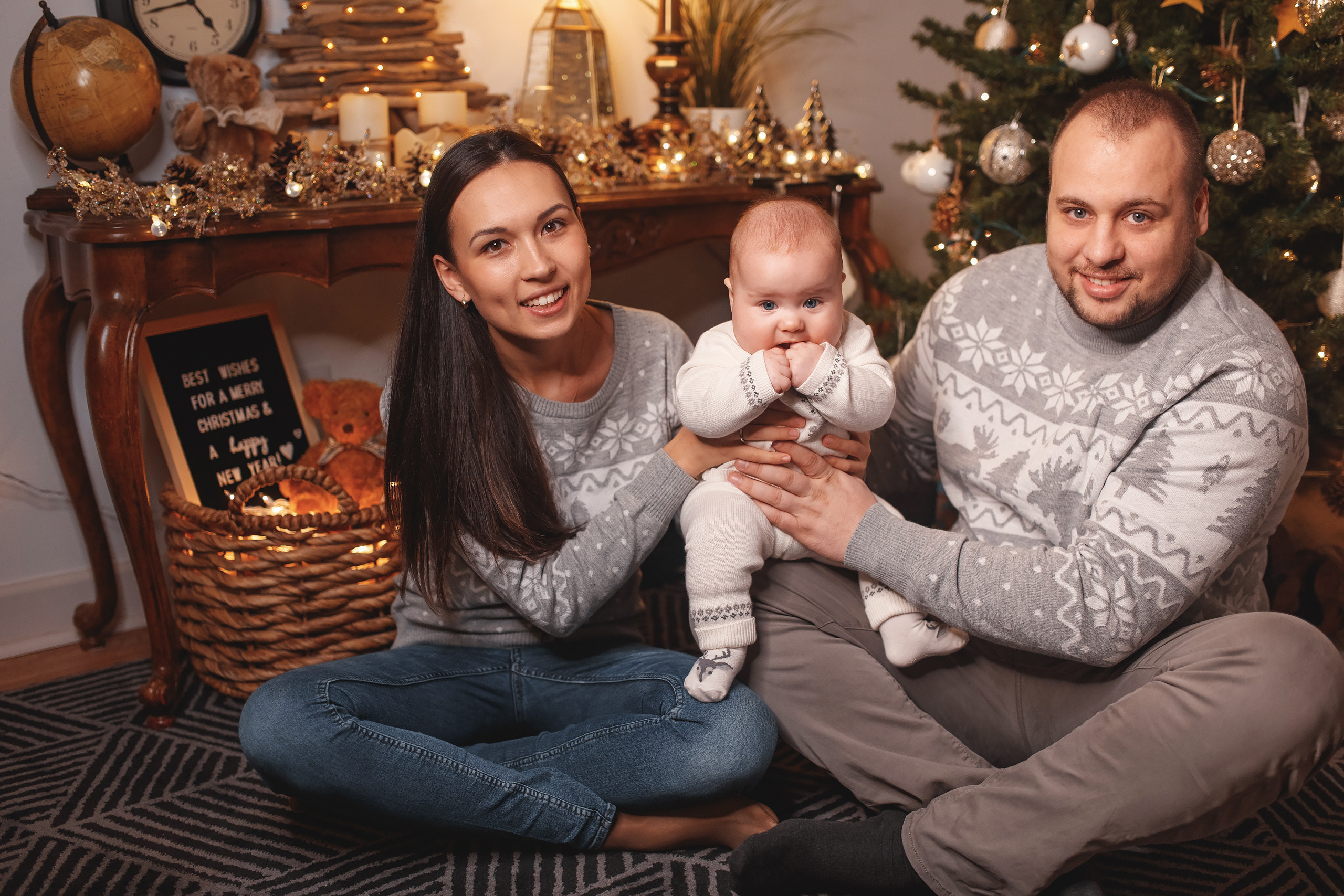 01102021 Christmas Family Photoshoot 24. Wedding family event photographer in Chicago Nick Yushevich