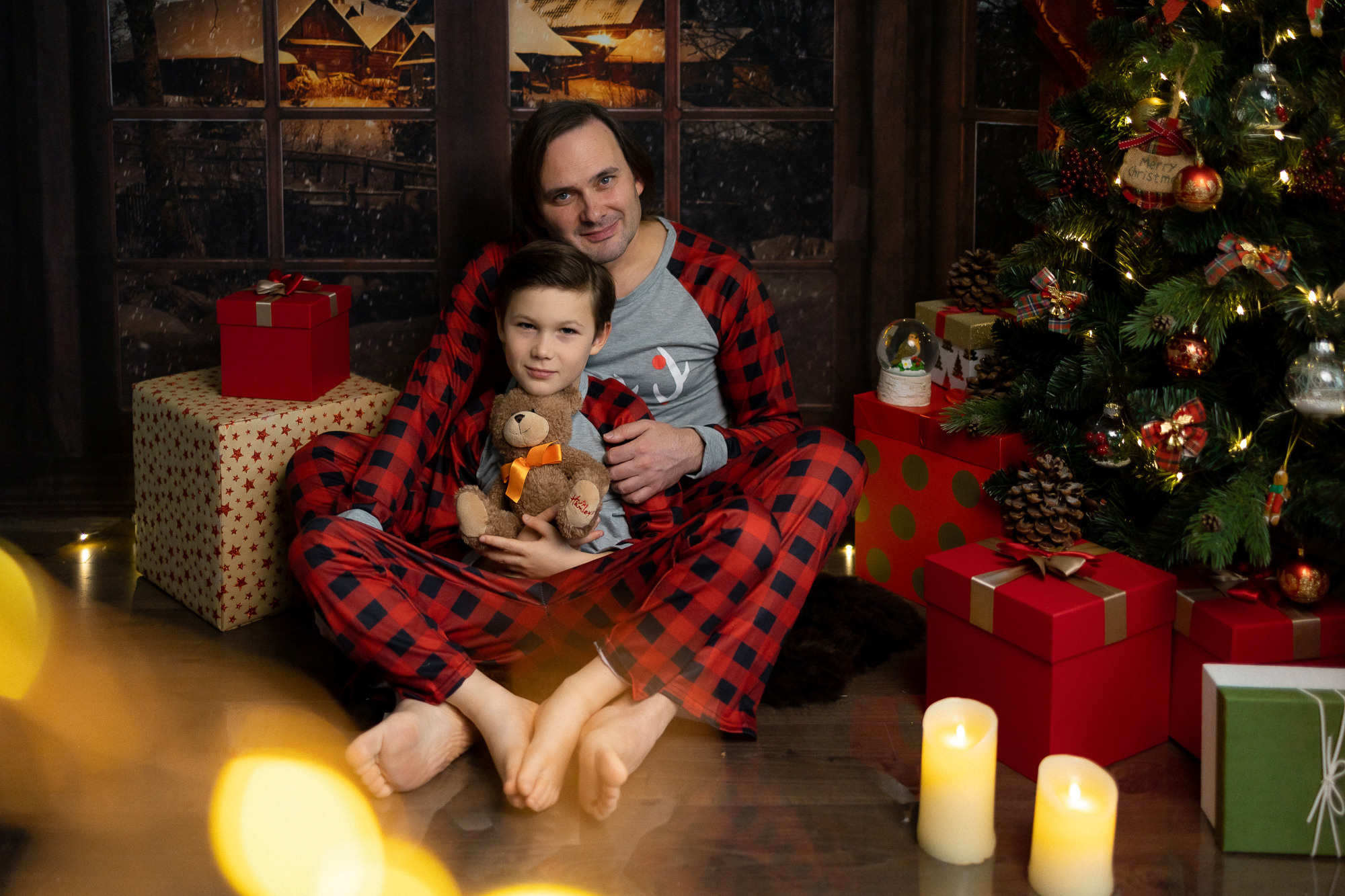 CHRISTMAS MINI FAMILY SESSIONS 2021. Professional garden design and photography services in London