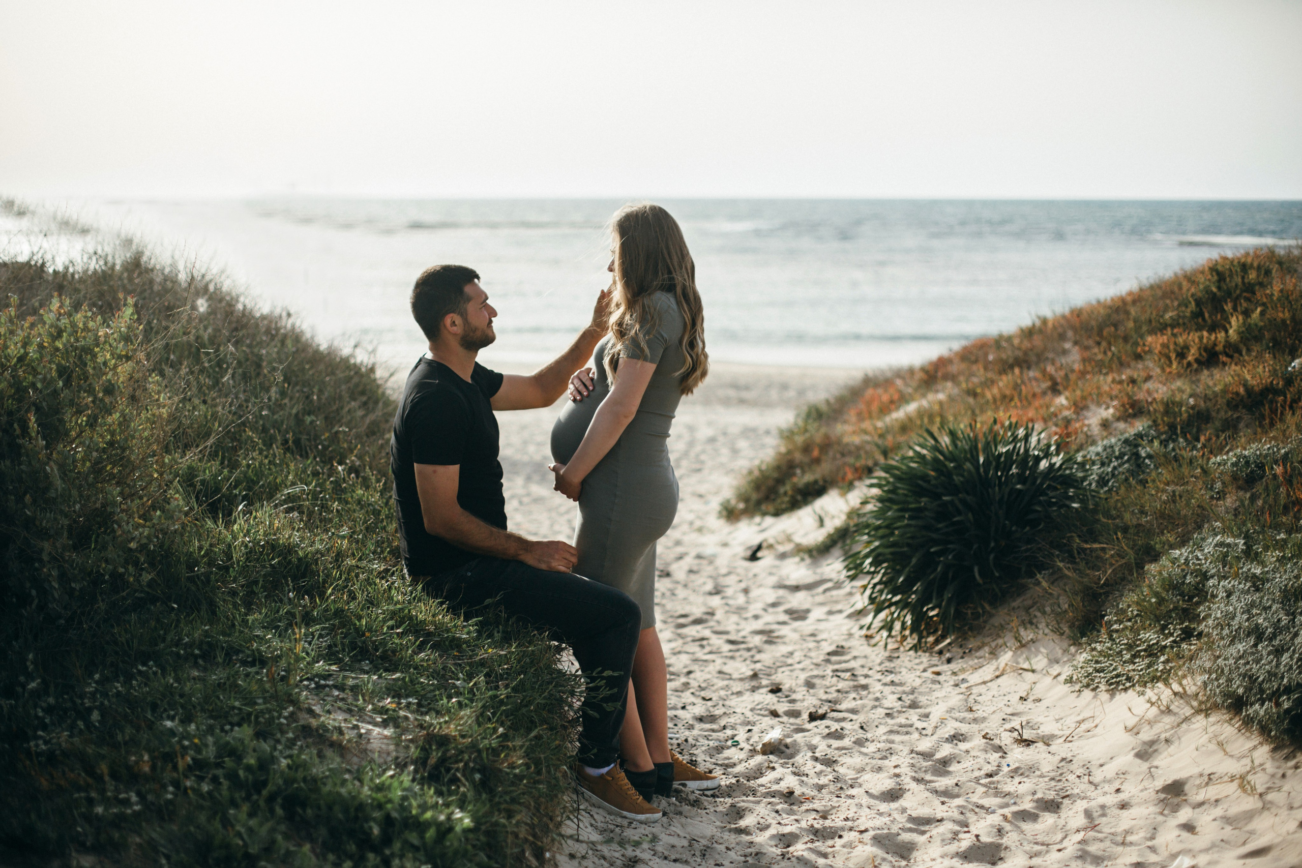 Sasha & Inna at HaBonim beach. Family photographer in Israel