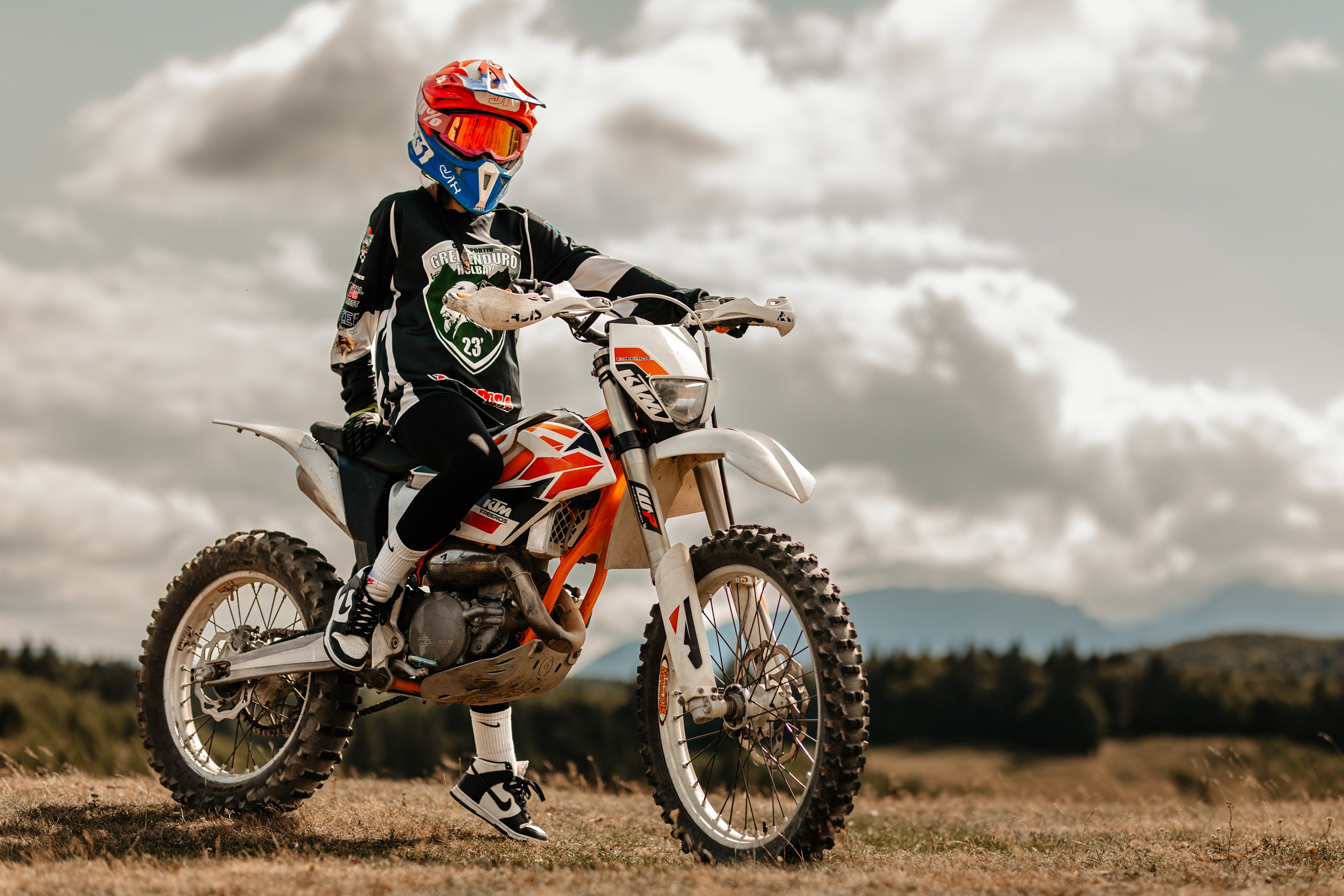 Fetele Enduro. Ionut Brehuescu — Fotograf